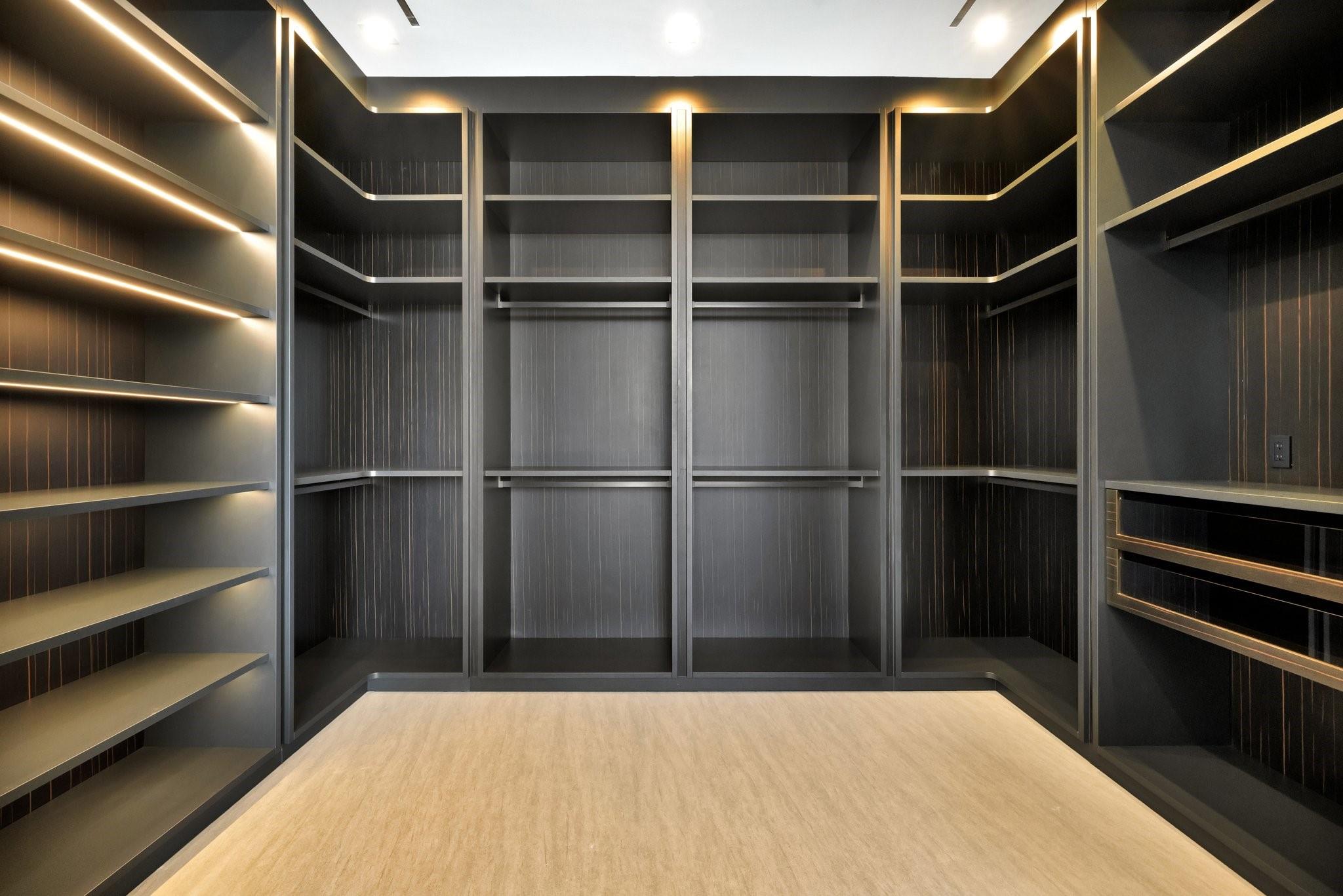 2560 Del Lago Dr Fort Lauderdale, FL 33316