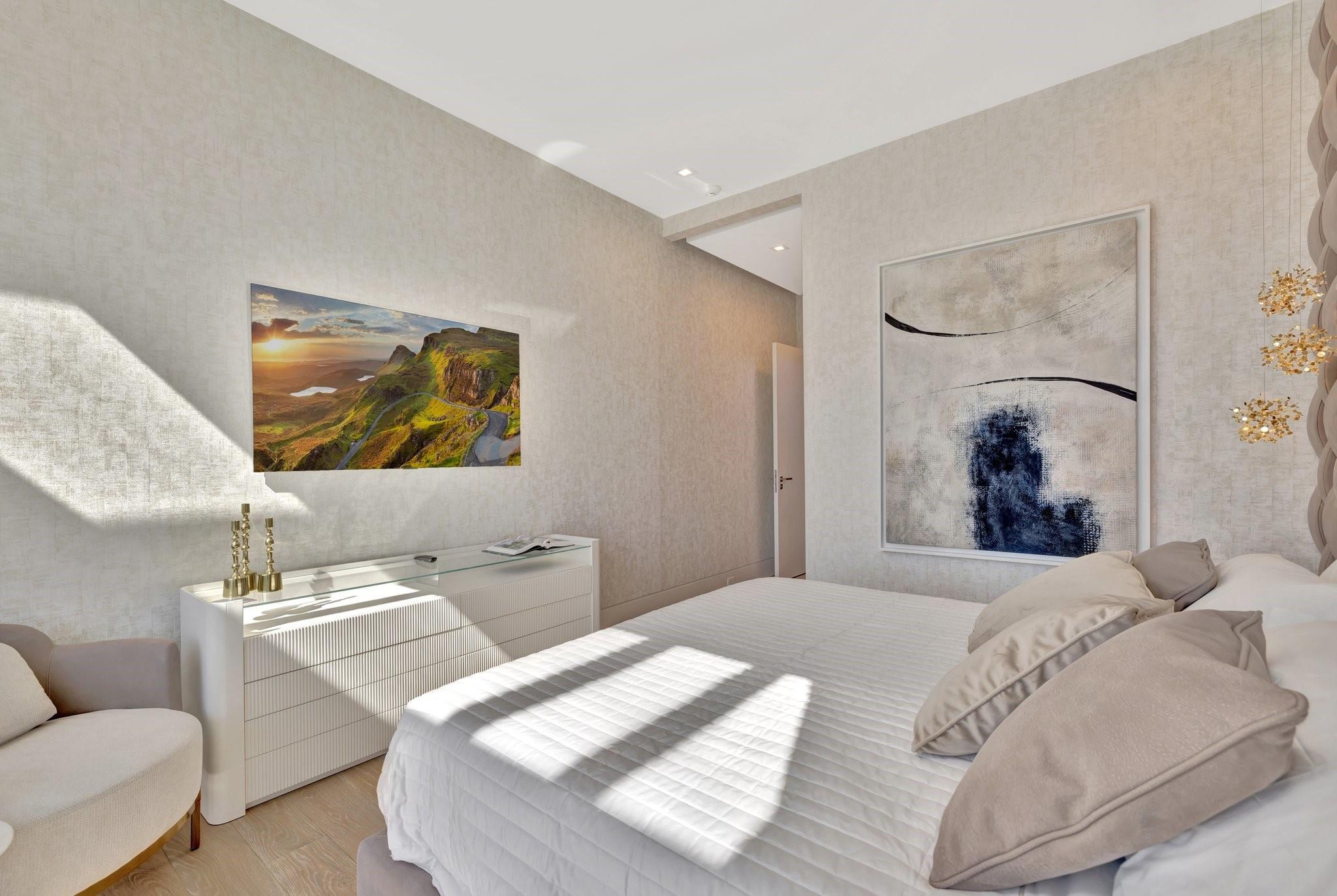 2560 Del Lago Dr Fort Lauderdale, FL 33316