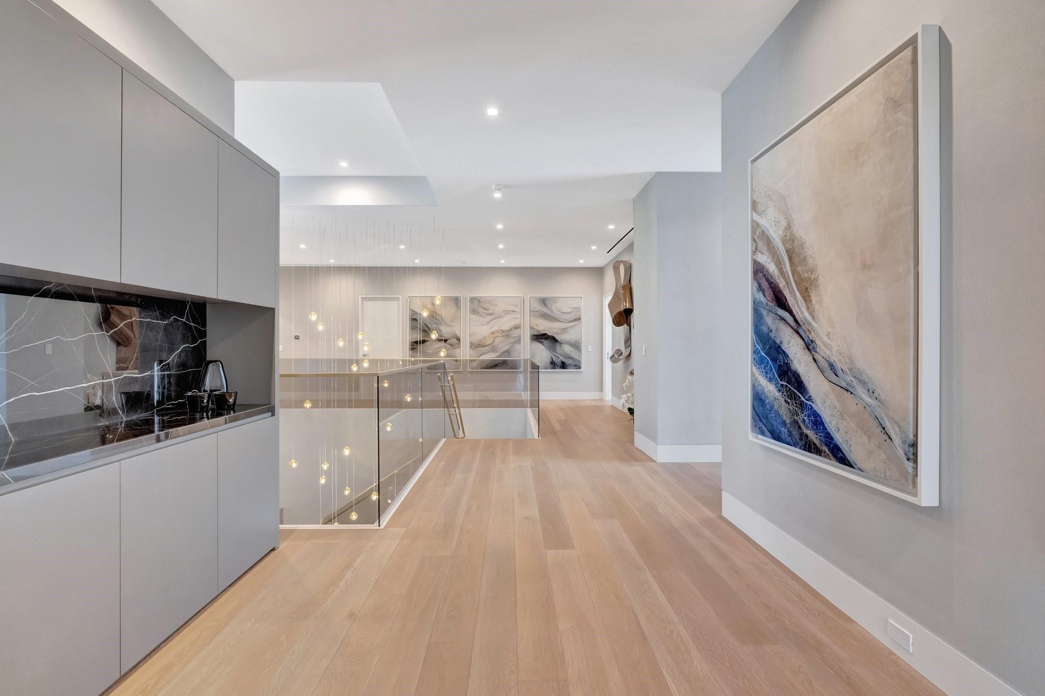 2560 Del Lago Dr Fort Lauderdale, FL 33316