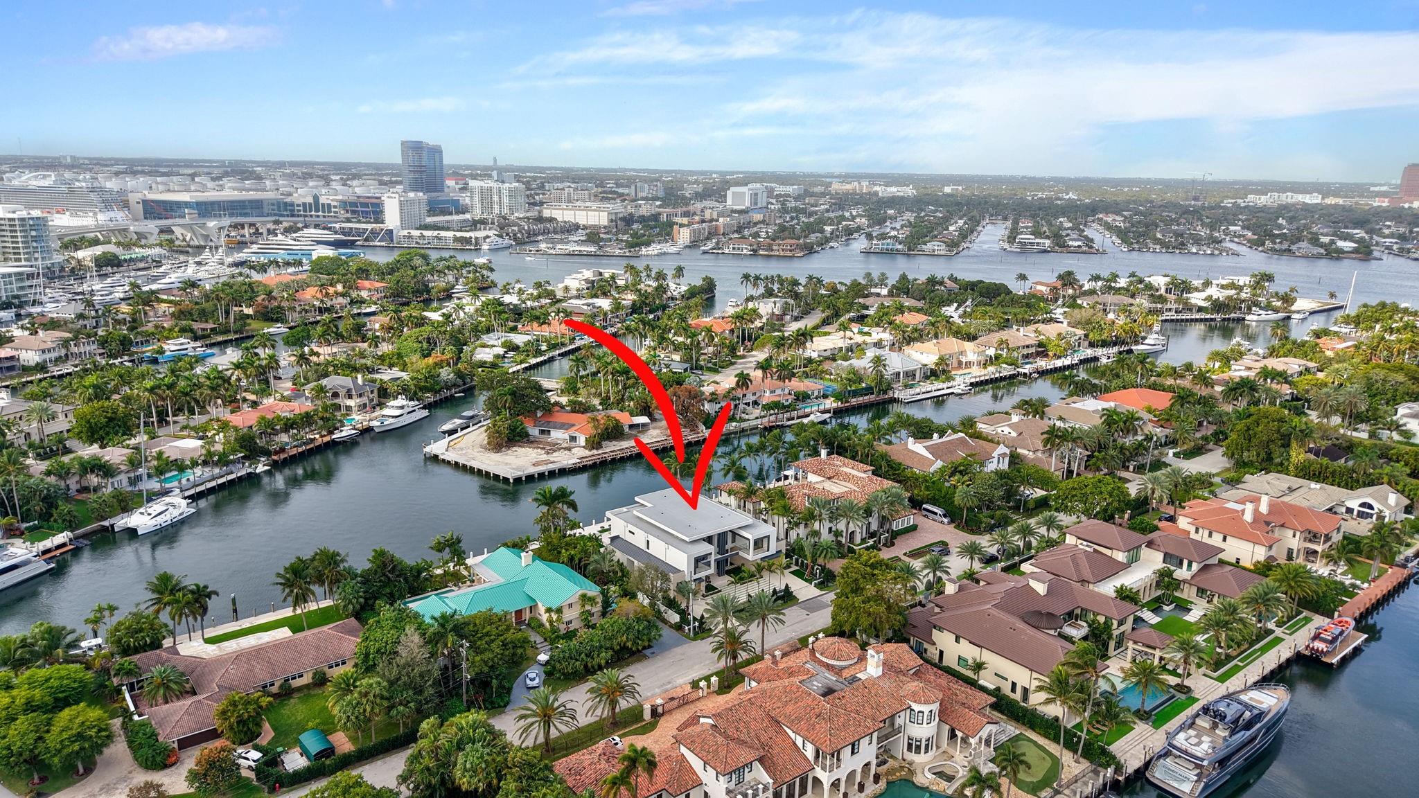 2560 Del Lago Dr Fort Lauderdale, FL 33316