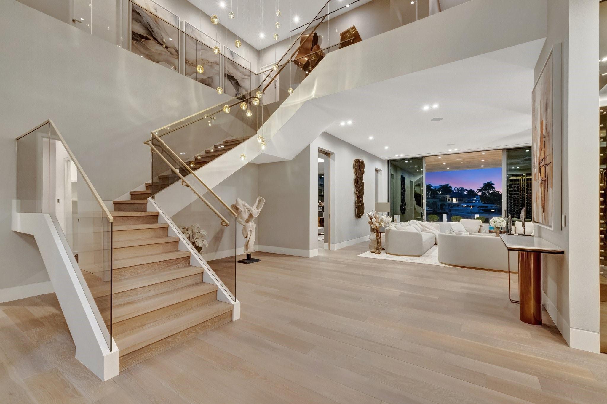 2560 Del Lago Dr Fort Lauderdale, FL 33316