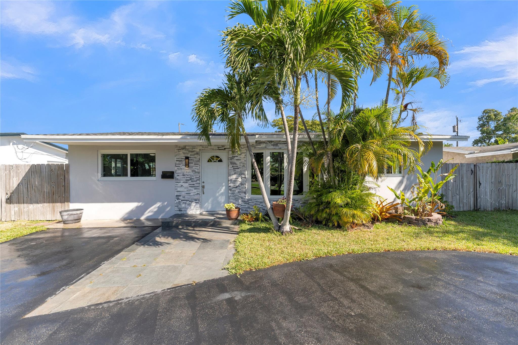 2021 NW 32nd Ct,Oakland Park, FL 33309