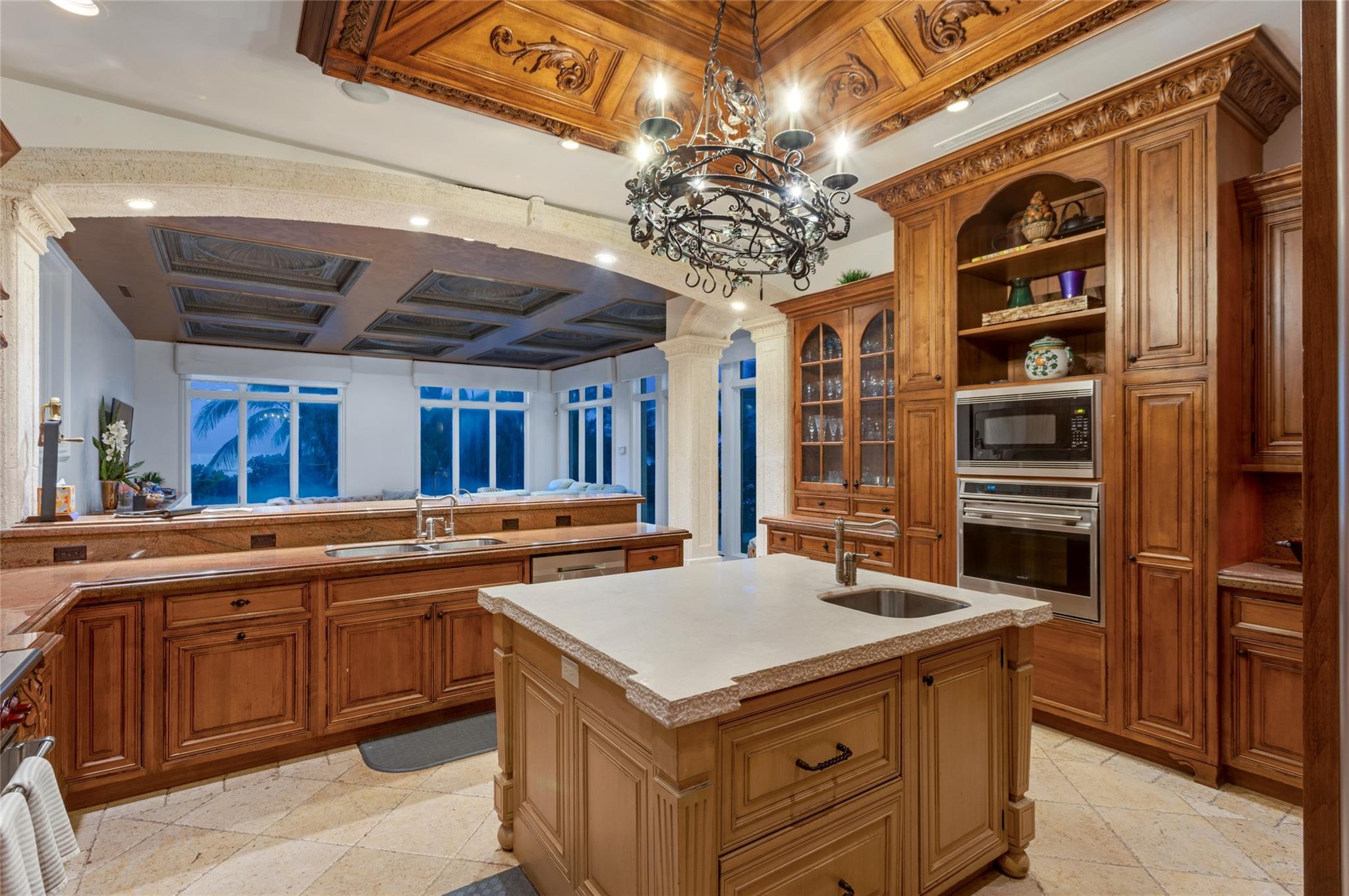 2306 Bay Dr Pompano Beach, FL 33062