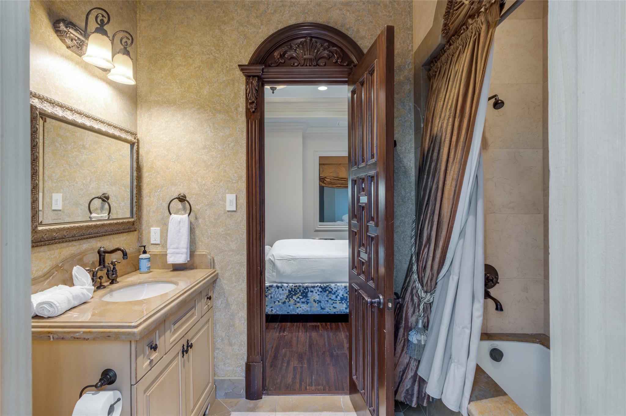 2306 Bay Dr Pompano Beach, FL 33062