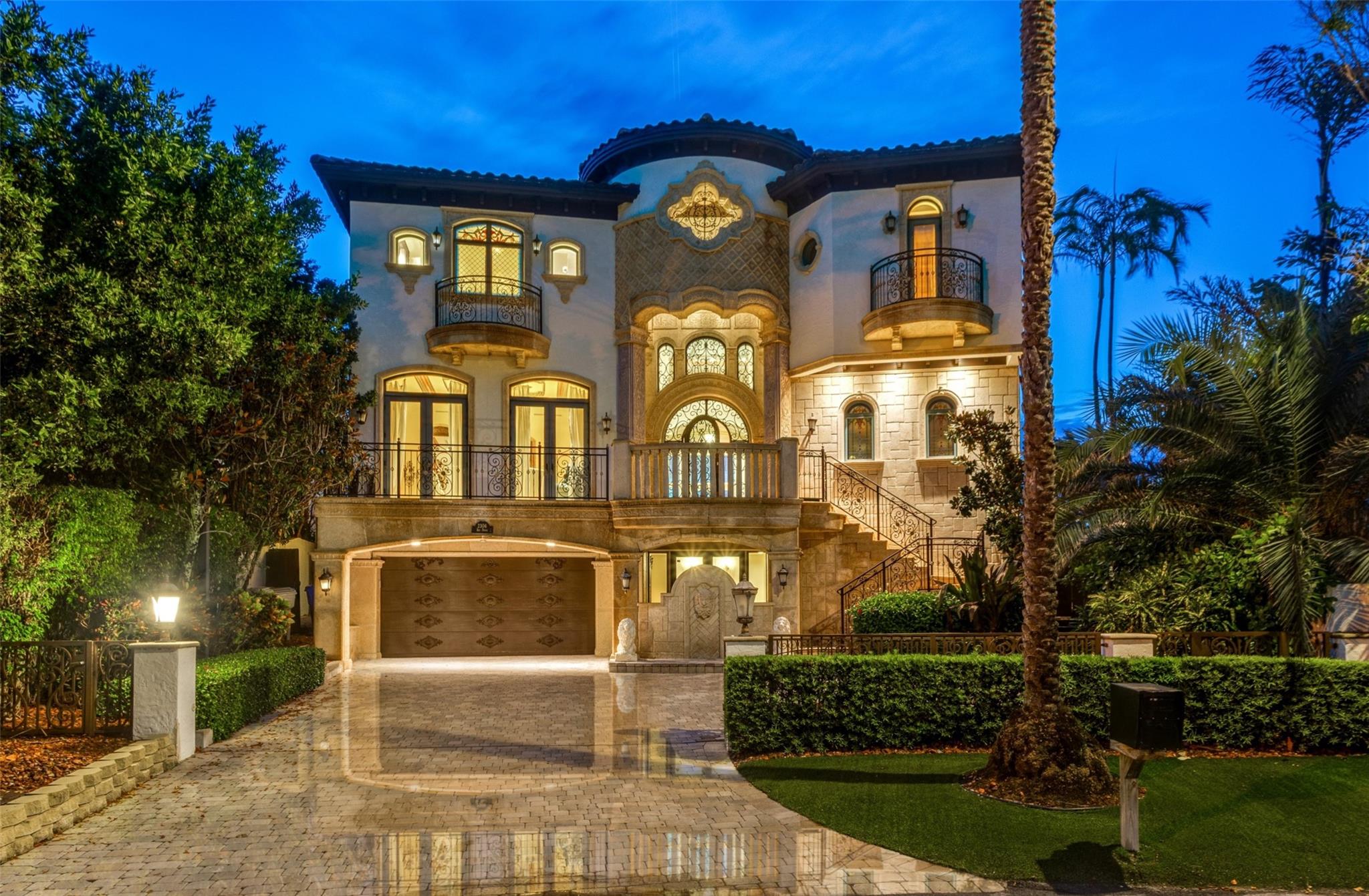 2306 Bay Dr Pompano Beach, FL 33062