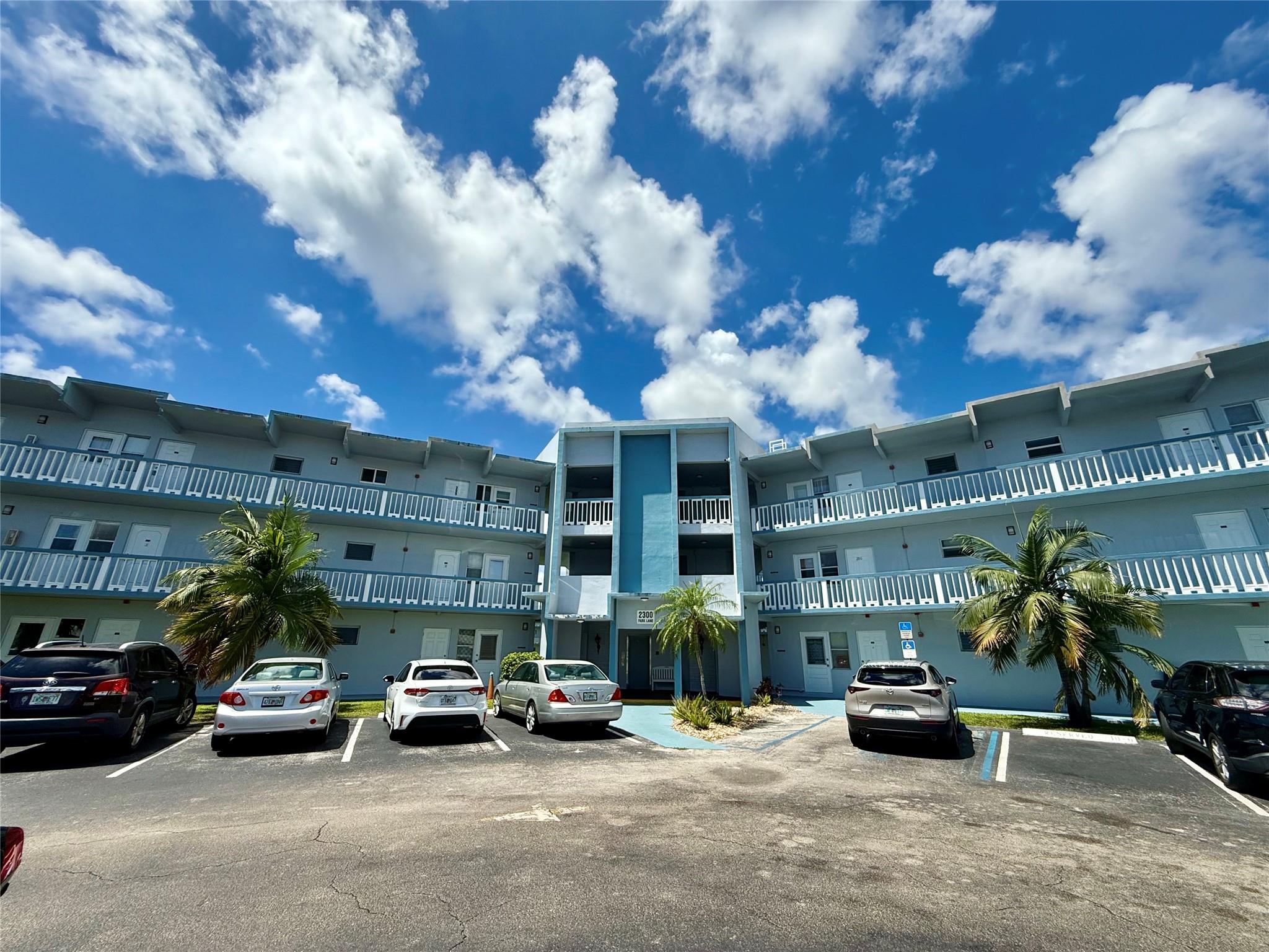 2300 Park Ln #311