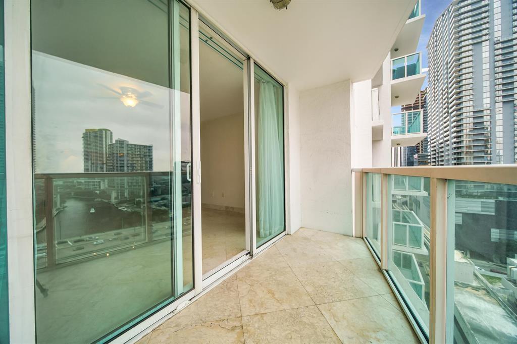 image Brickell On The River N1