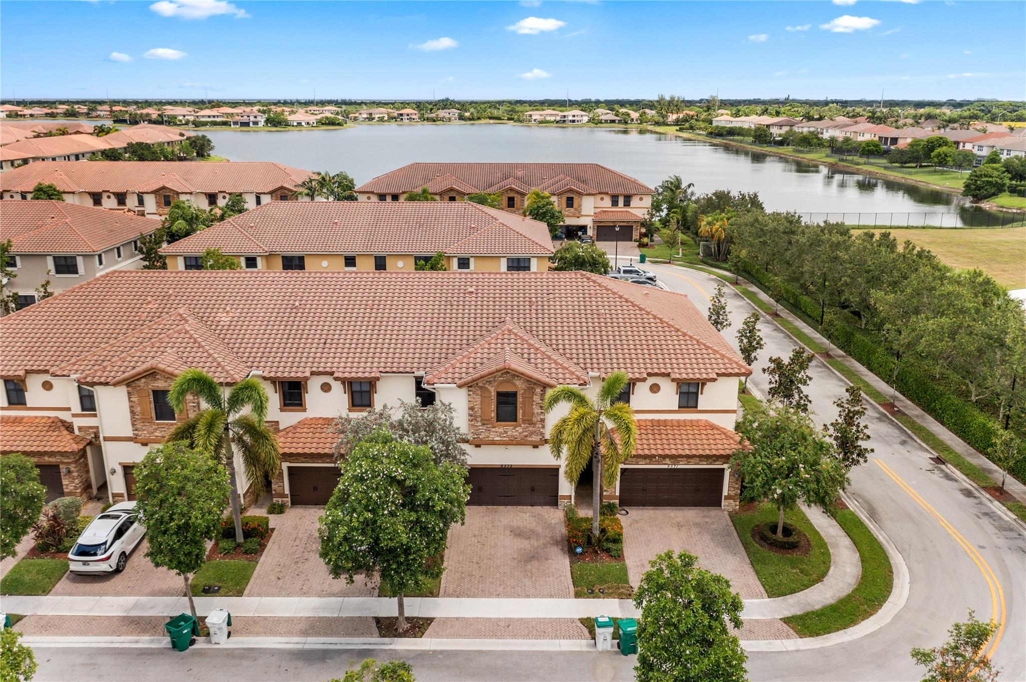 9573 Town Parc Cir S