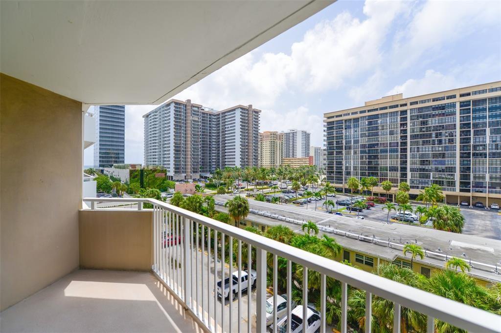1985 S Ocean Dr #5A
