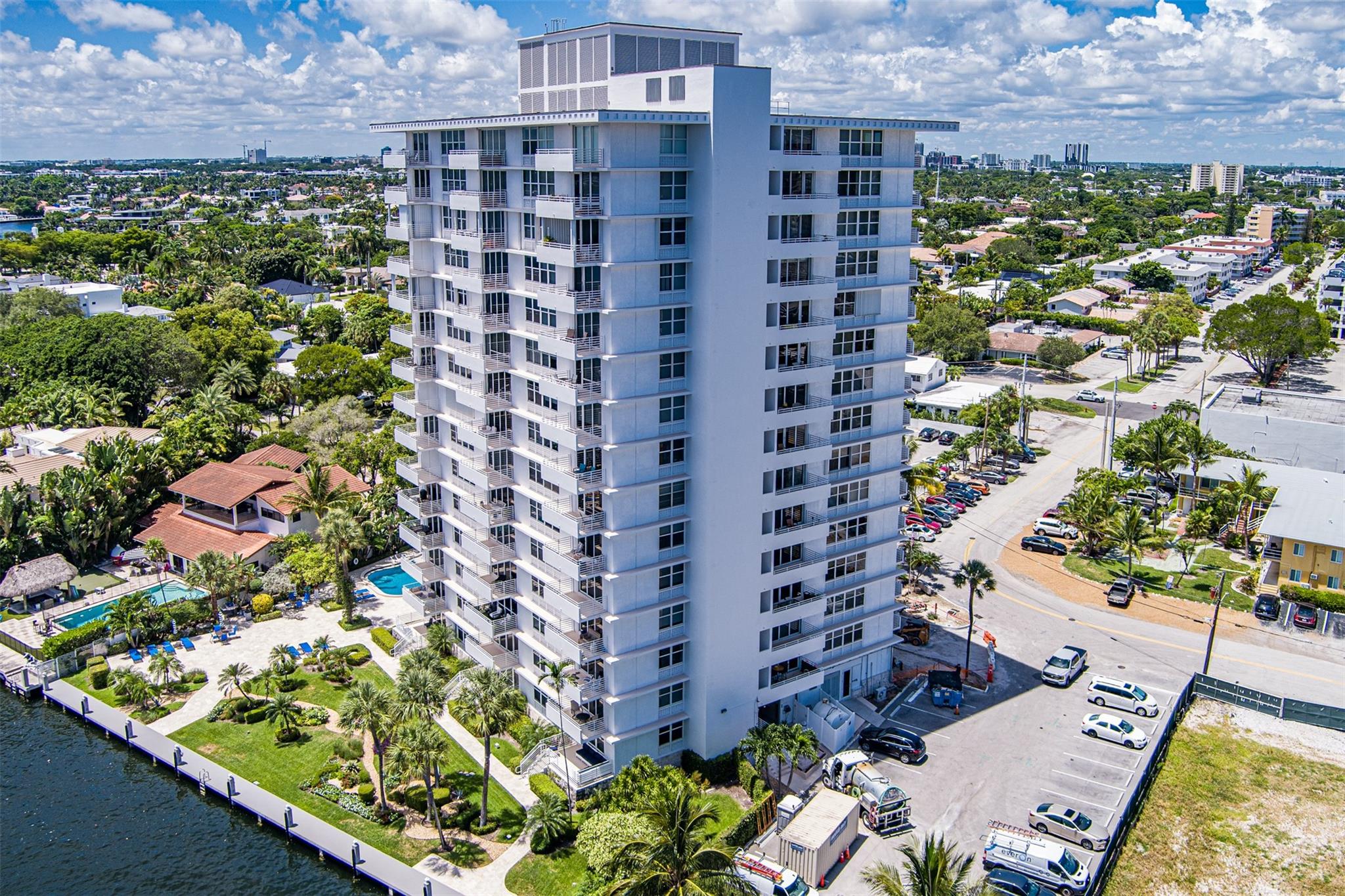888 Intracoastal Dr #14G