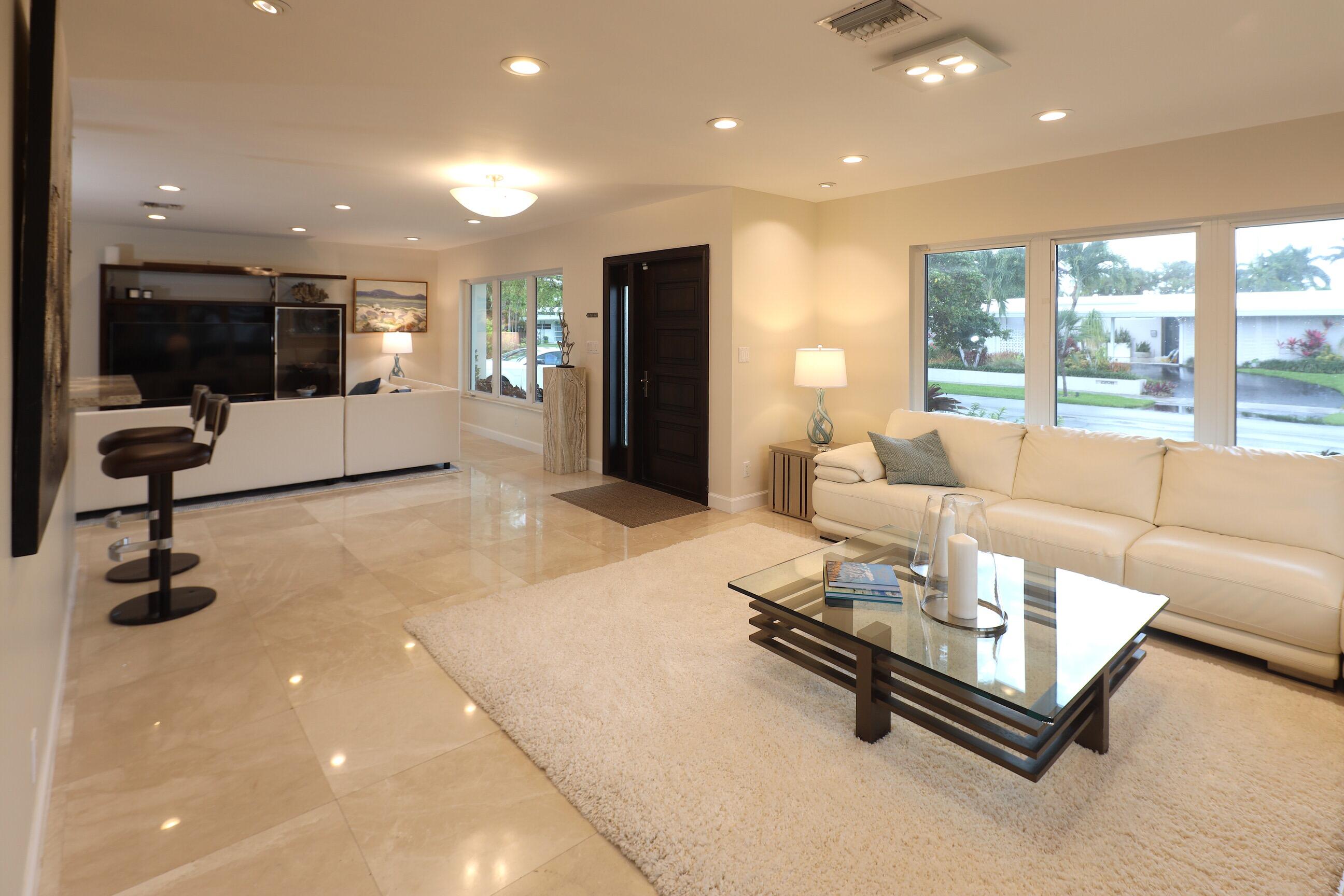 2201 SE 20th Fort Lauderdale, FL 33316