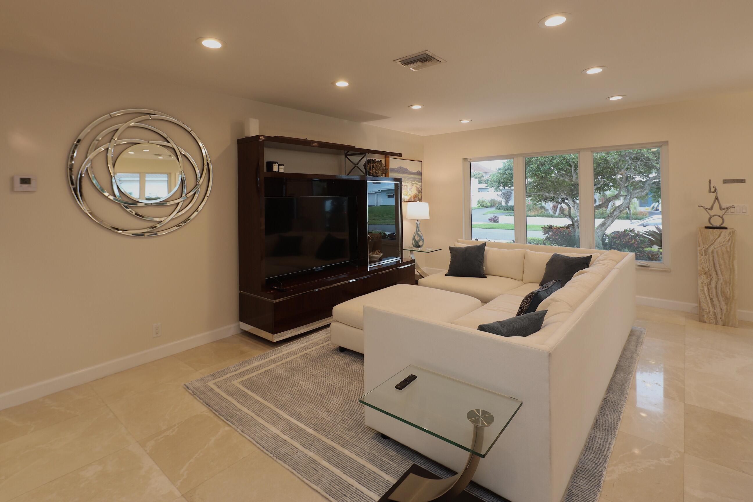 2201 SE 20th Fort Lauderdale, FL 33316