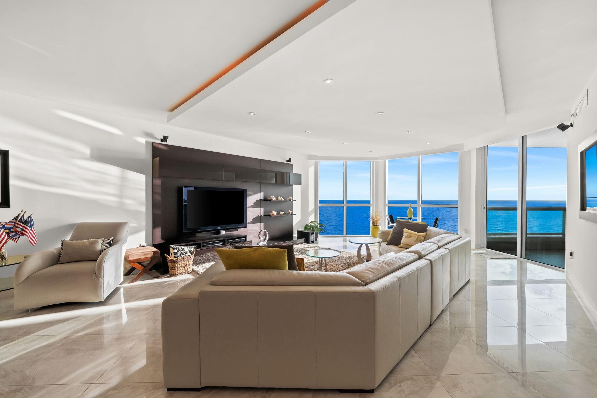 101 S Fort Lauderdale Bch Blvd #1702 Fort Lauderdale, FL 33316