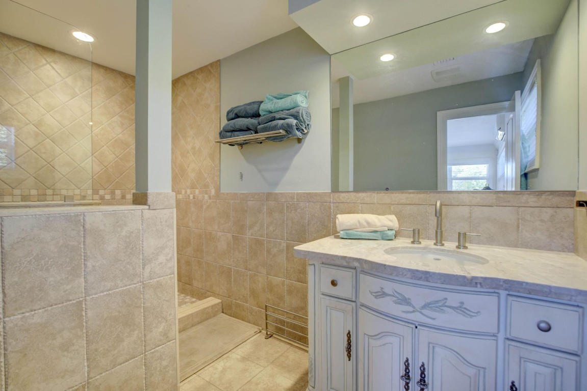 1920 Waters Edge Pompano Beach, FL 33062