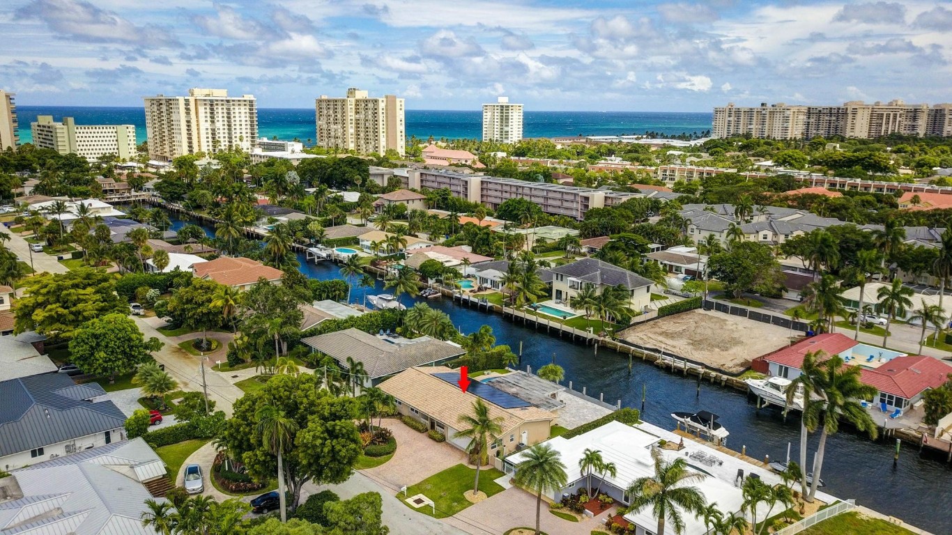 1920 Waters Edge Pompano Beach, FL 33062