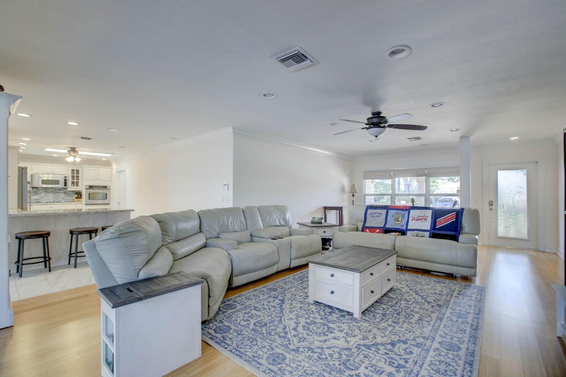 1920 Waters Edge Pompano Beach, FL 33062