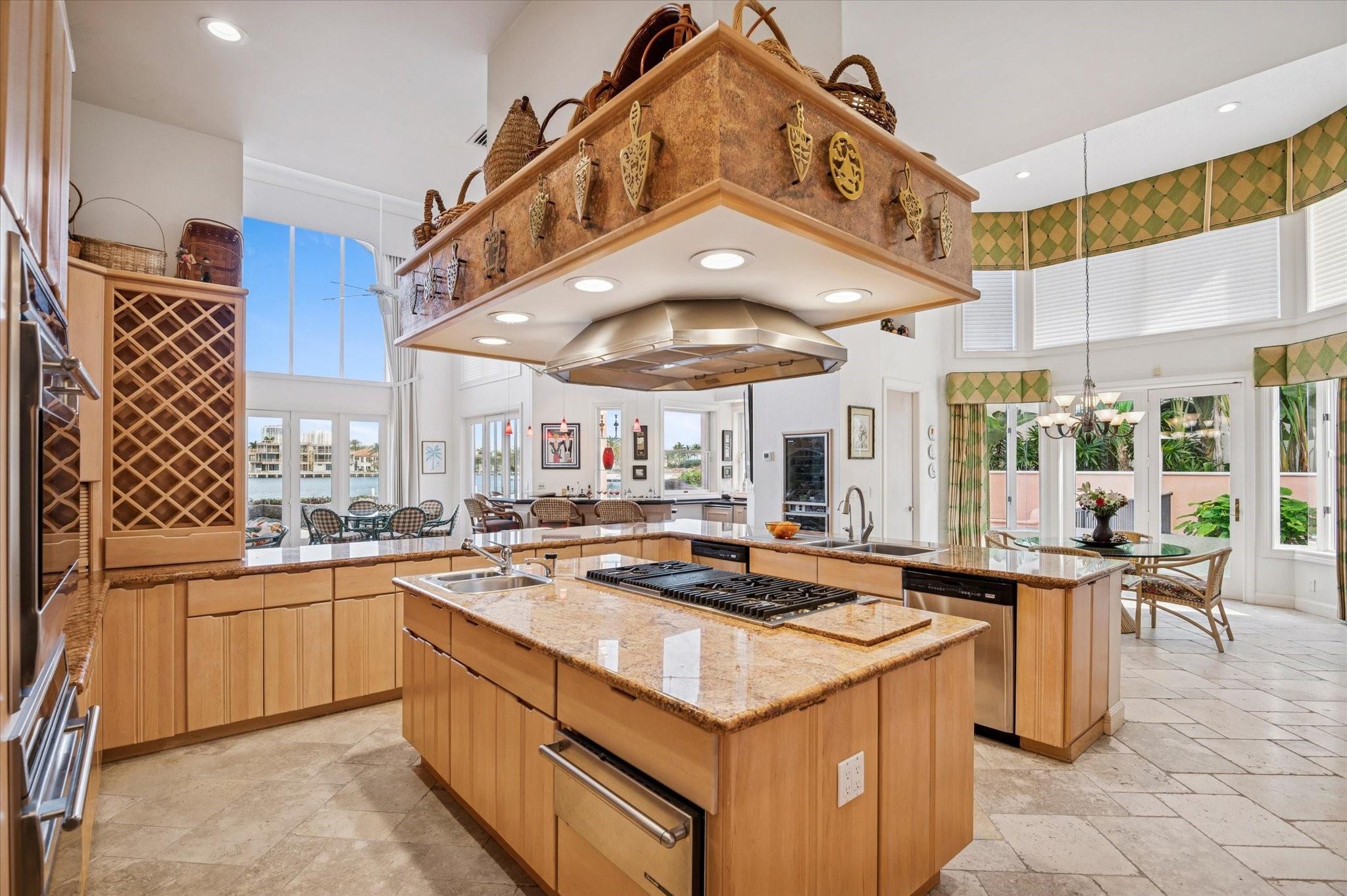 5 Isla Bahia Dr Fort Lauderdale, FL 33316