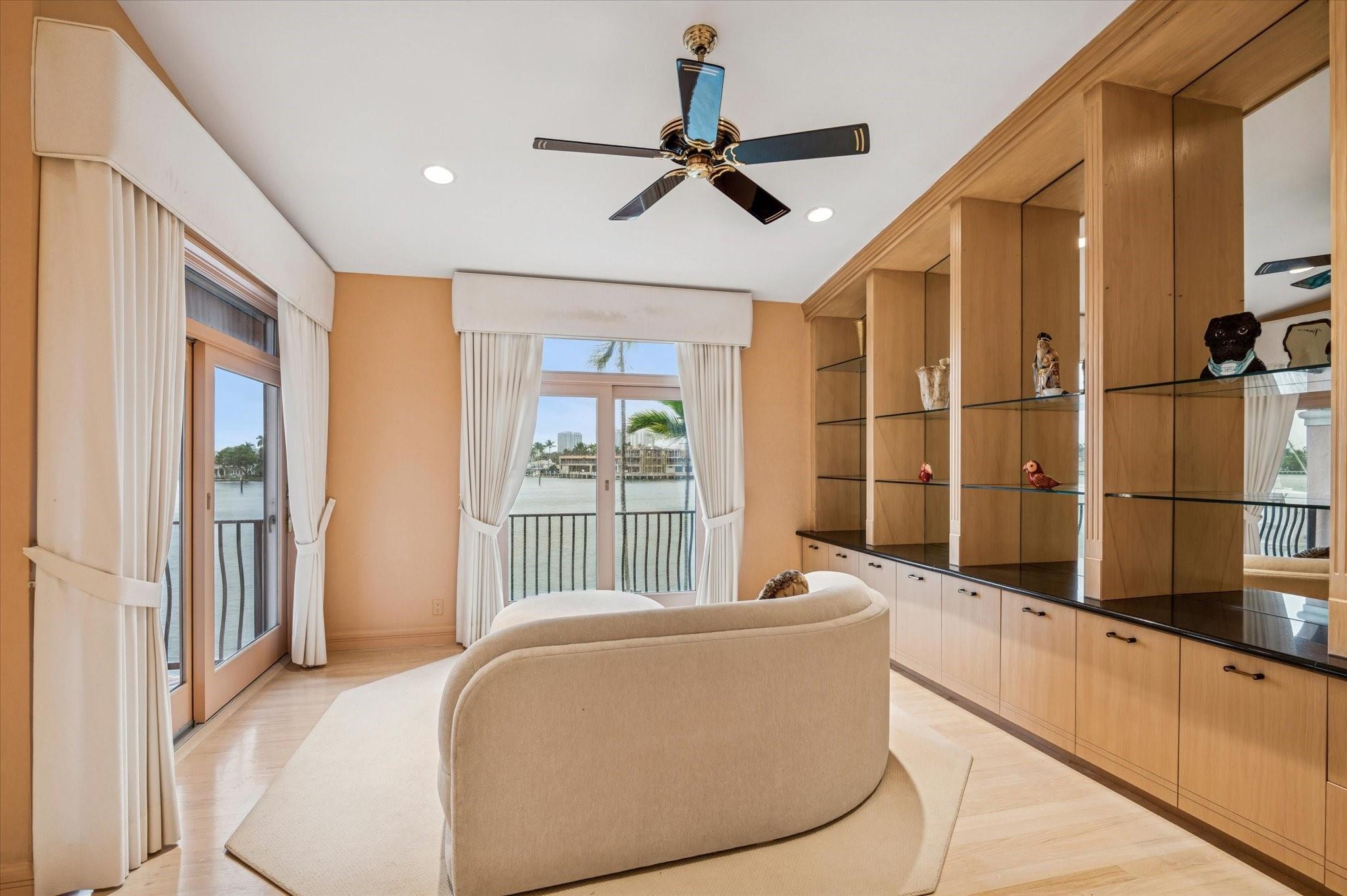 5 Isla Bahia Dr Fort Lauderdale, FL 33316