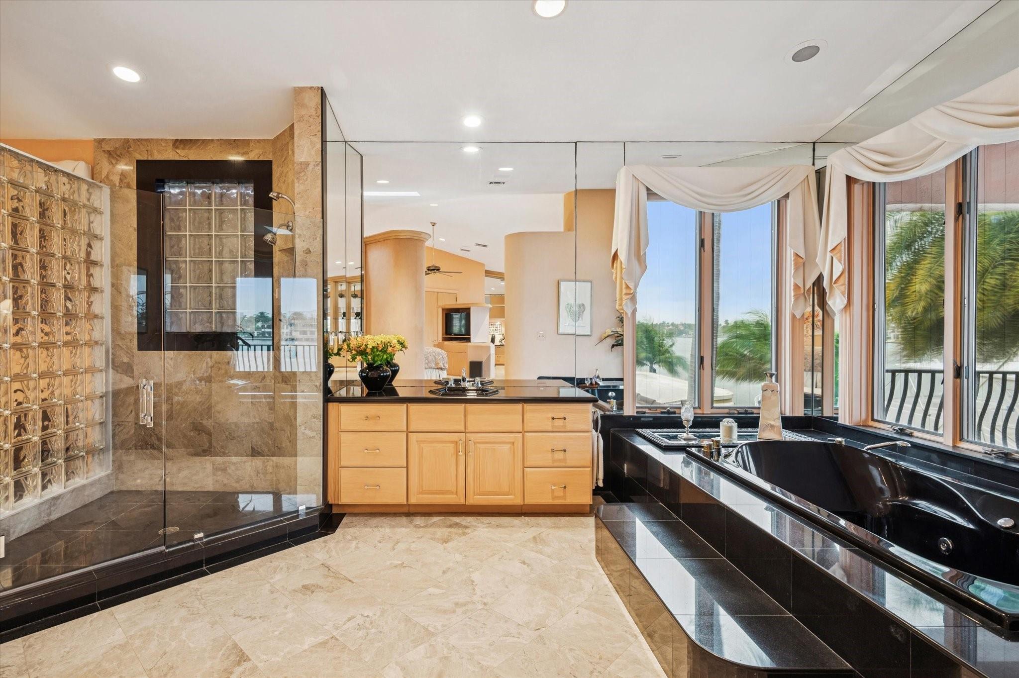 5 Isla Bahia Dr Fort Lauderdale, FL 33316