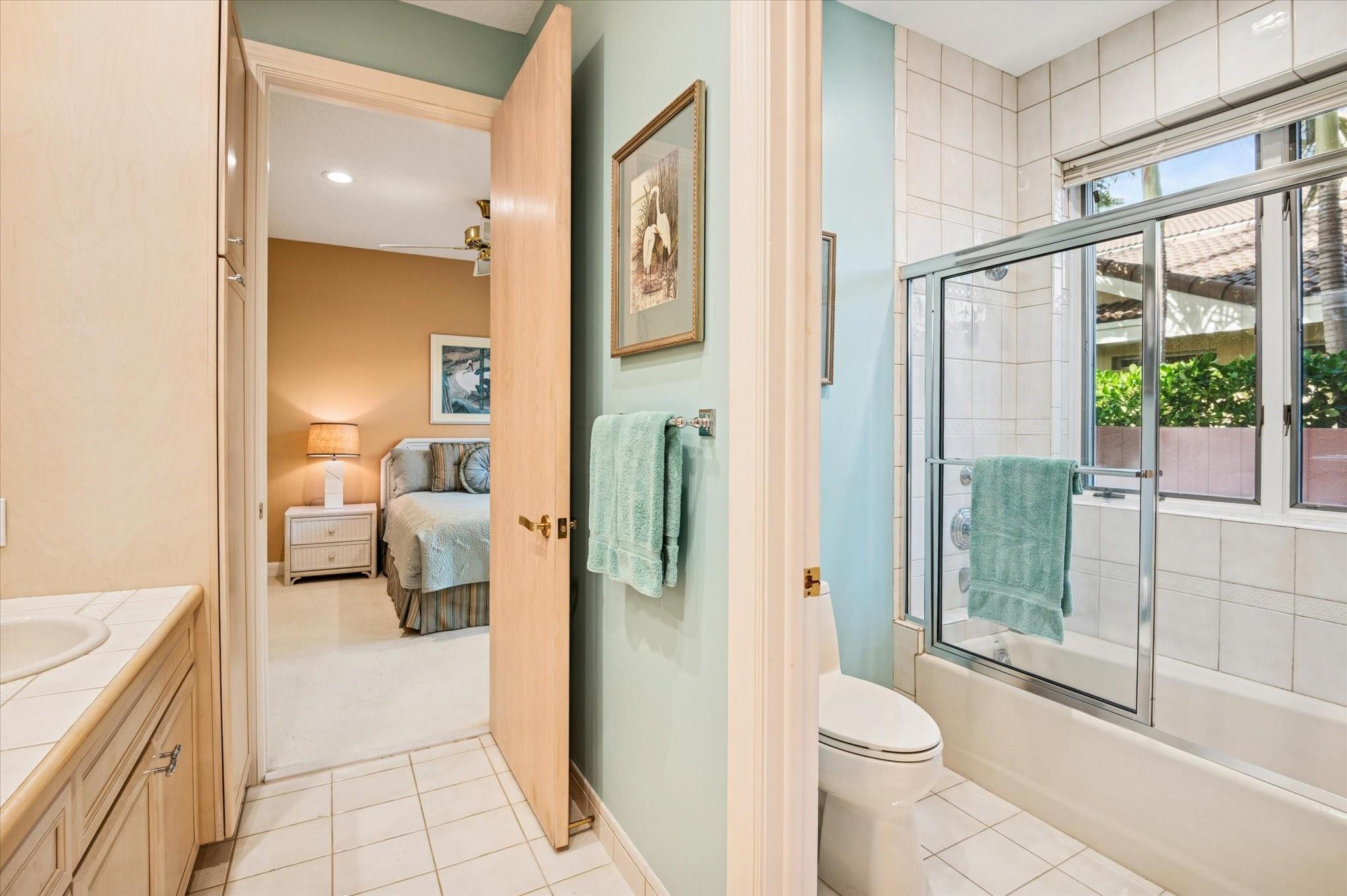 5 Isla Bahia Dr Fort Lauderdale, FL 33316