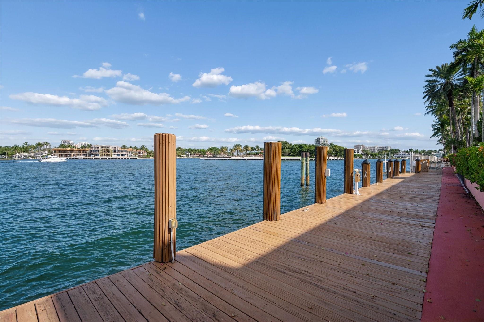 5 Isla Bahia Dr Fort Lauderdale, FL 33316