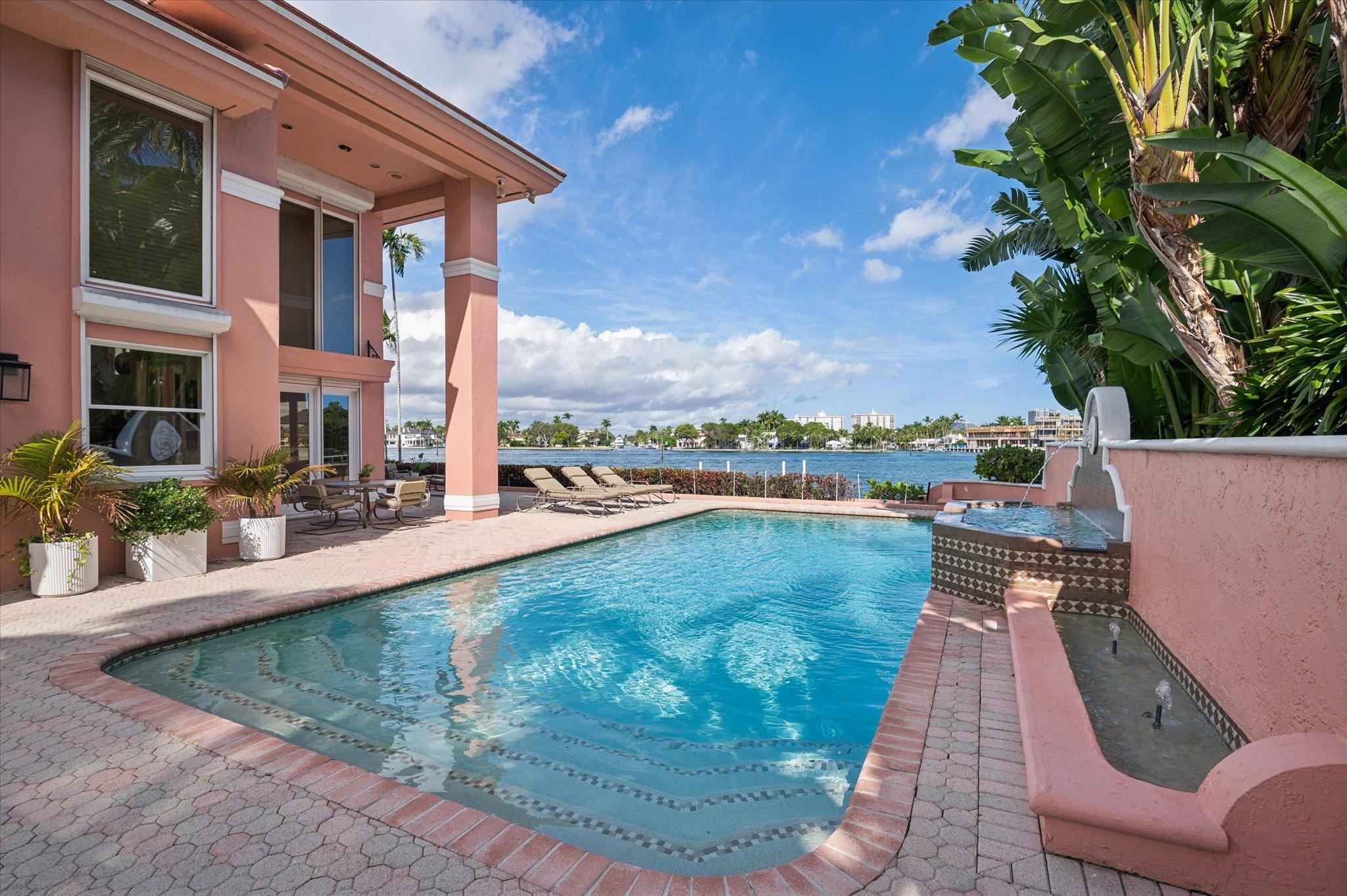 5 Isla Bahia Dr Fort Lauderdale, FL 33316