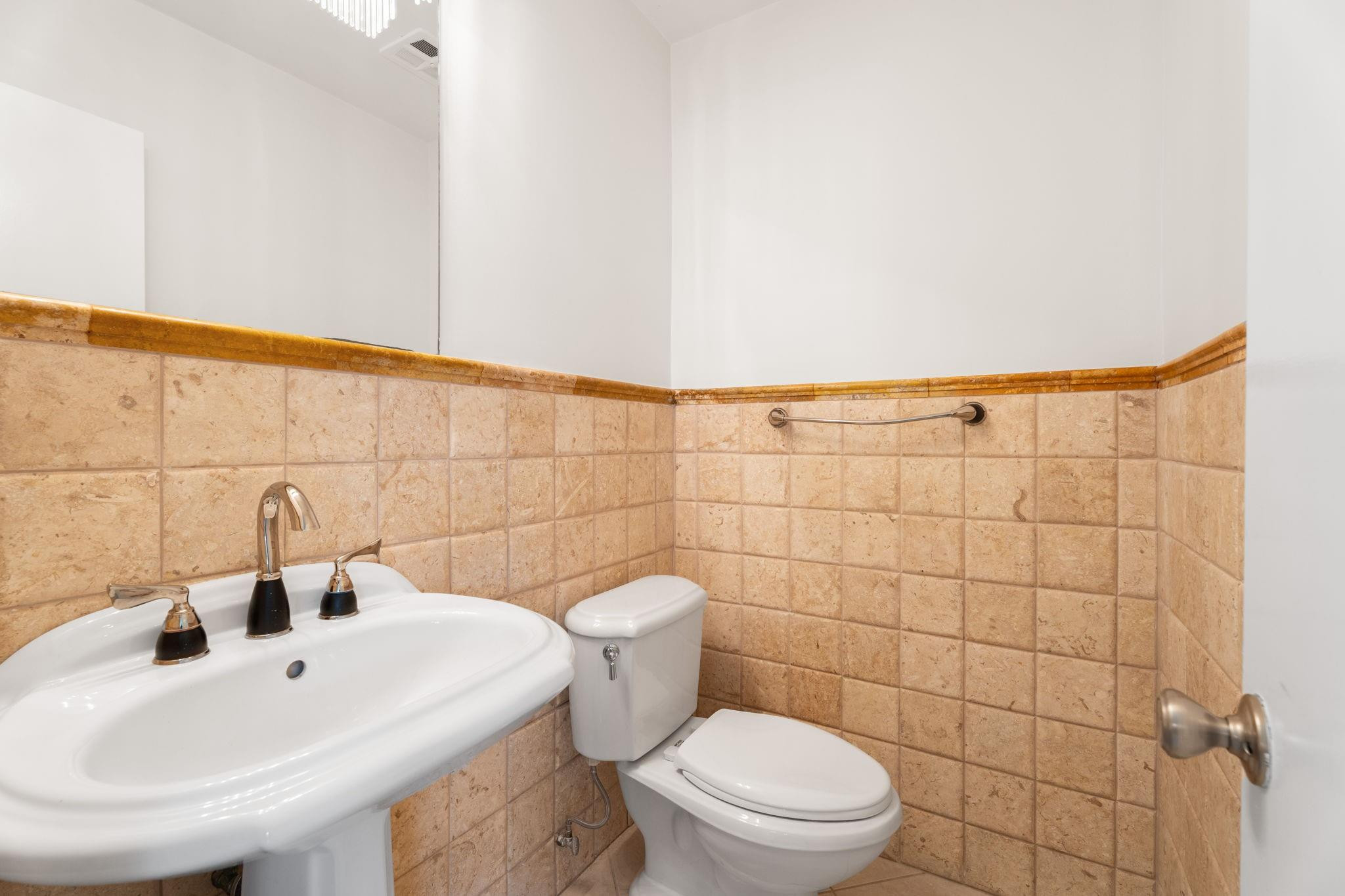 5570 NE 26th Fort Lauderdale, FL 33308