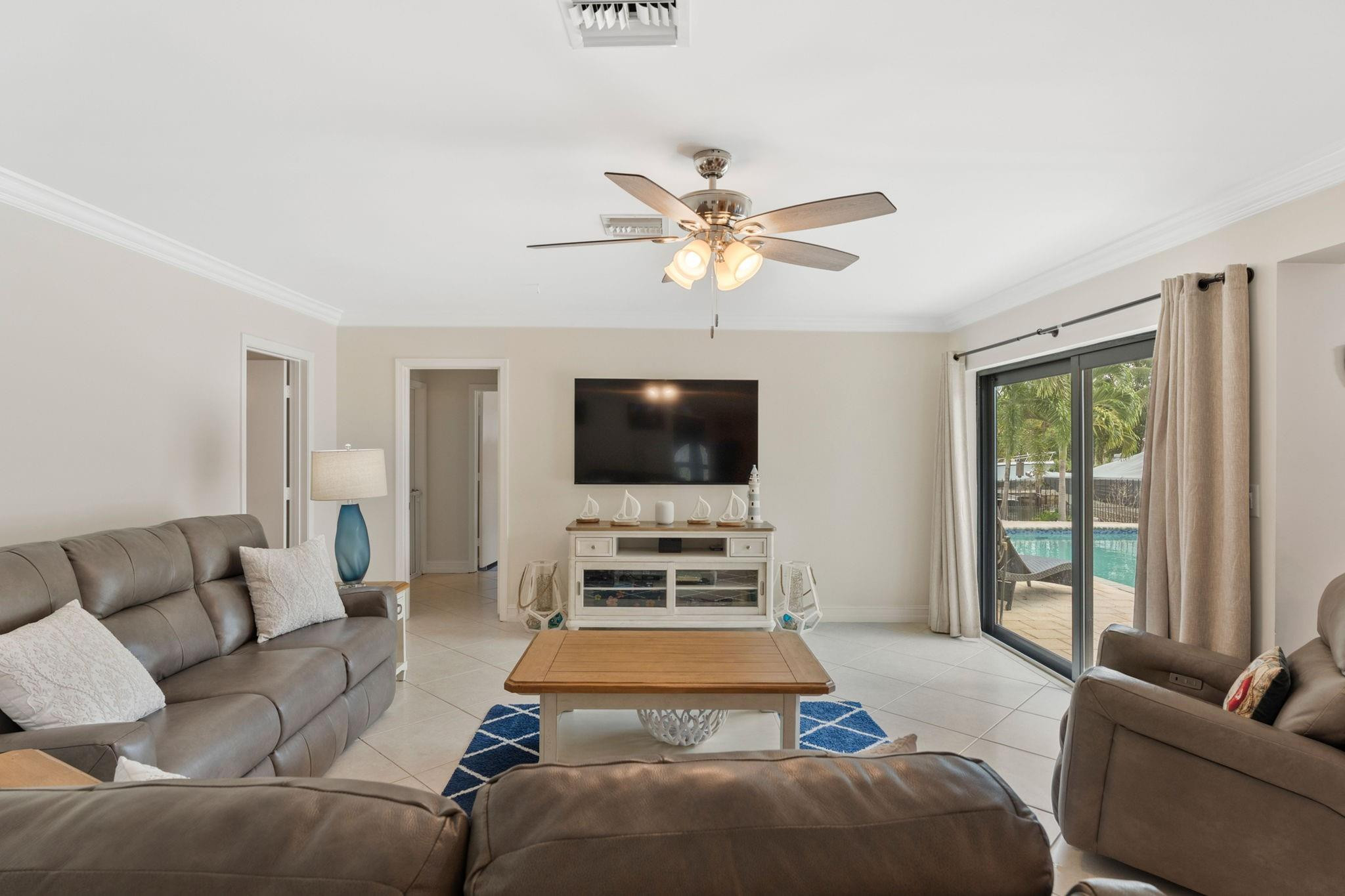 5570 NE 26th Fort Lauderdale, FL 33308