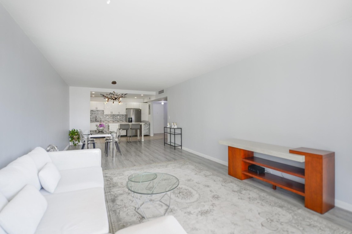 19380 Collins #501 Sunny Isles Beach, FL 33160