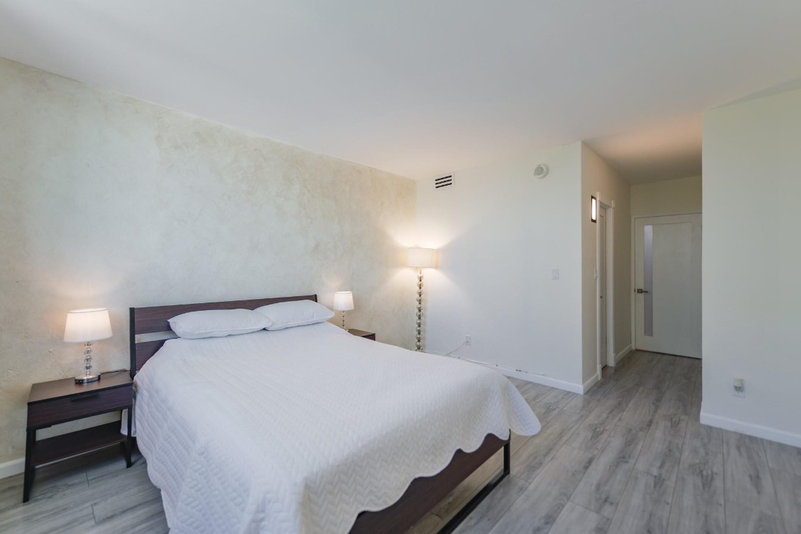 19380 Collins #501 Sunny Isles Beach, FL 33160