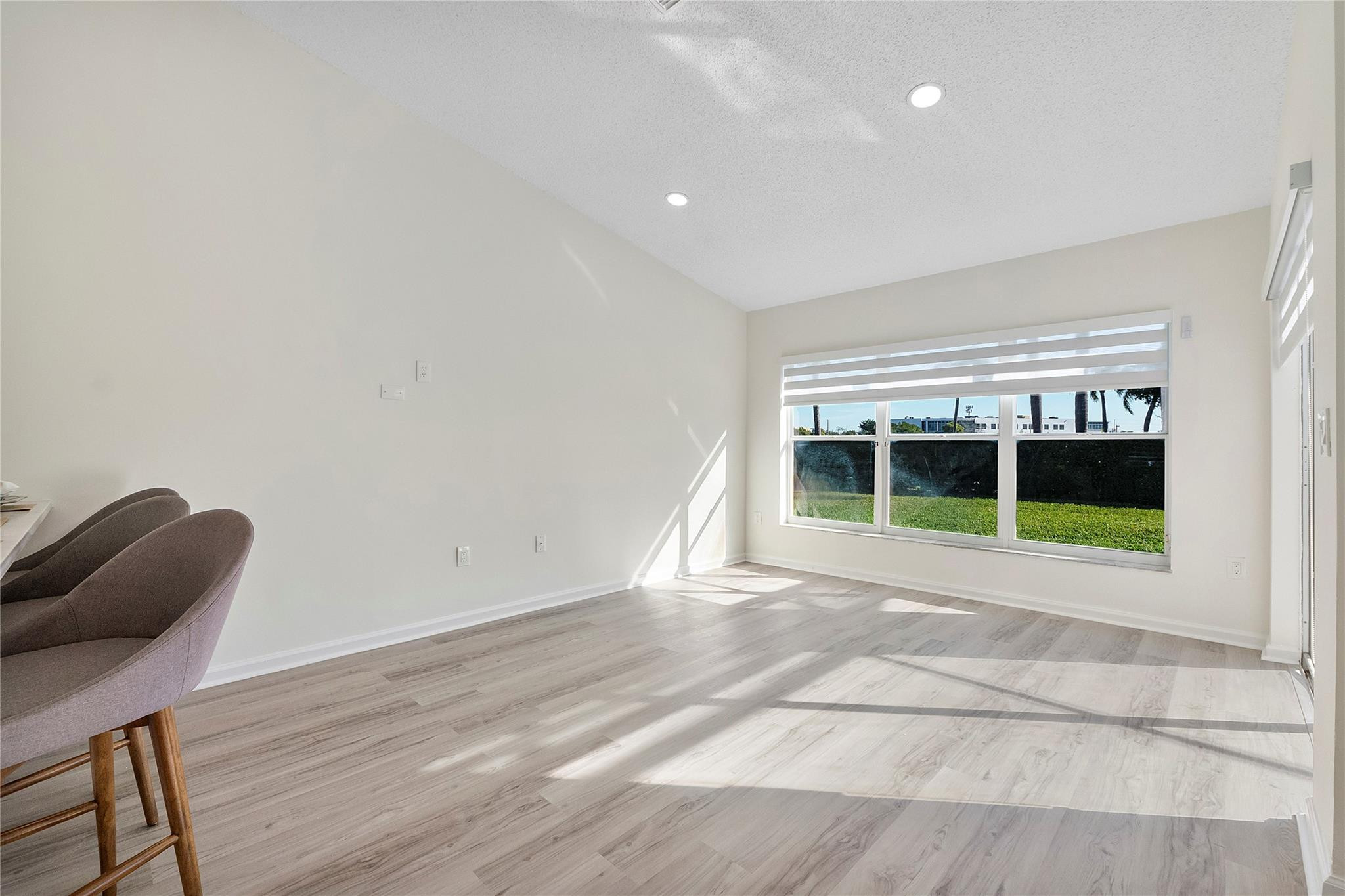 131 NW 187th Pembroke Pines, FL 33029