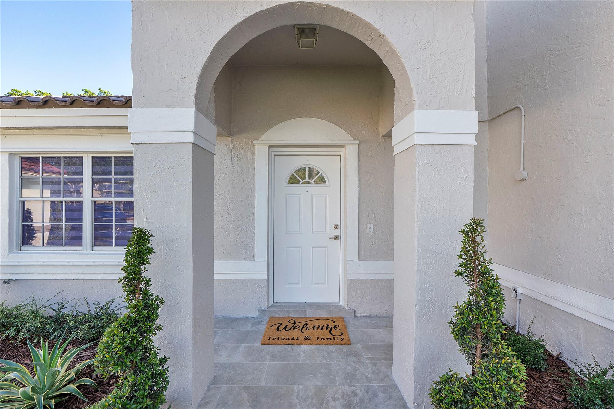 131 NW 187th Pembroke Pines, FL 33029