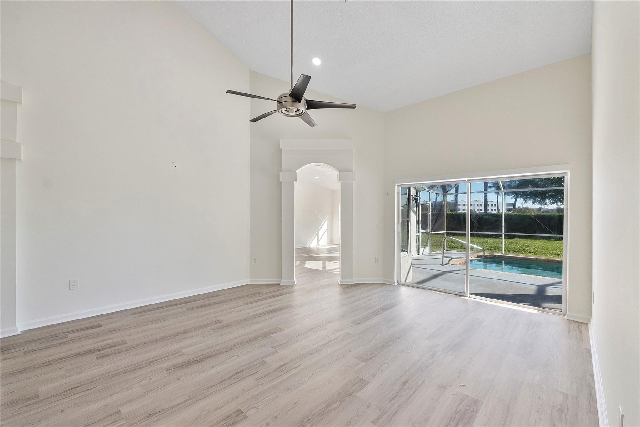 131 NW 187th Pembroke Pines, FL 33029