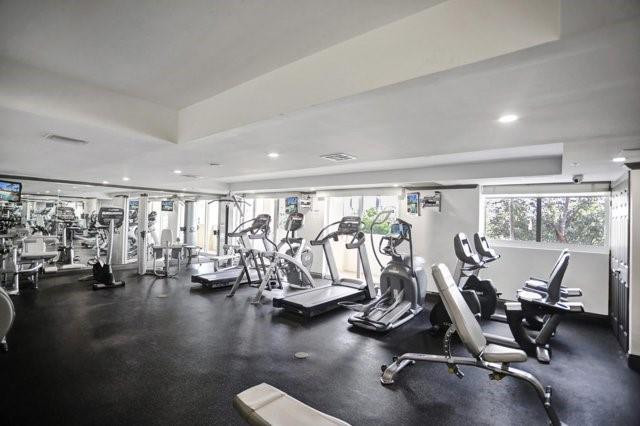 2011 N Ocean #1406N Fort Lauderdale, FL 33305