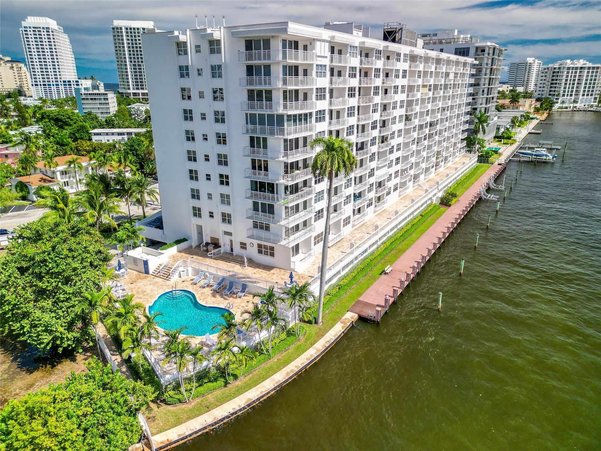 511 Bayshore #904 Fort Lauderdale, FL 33304