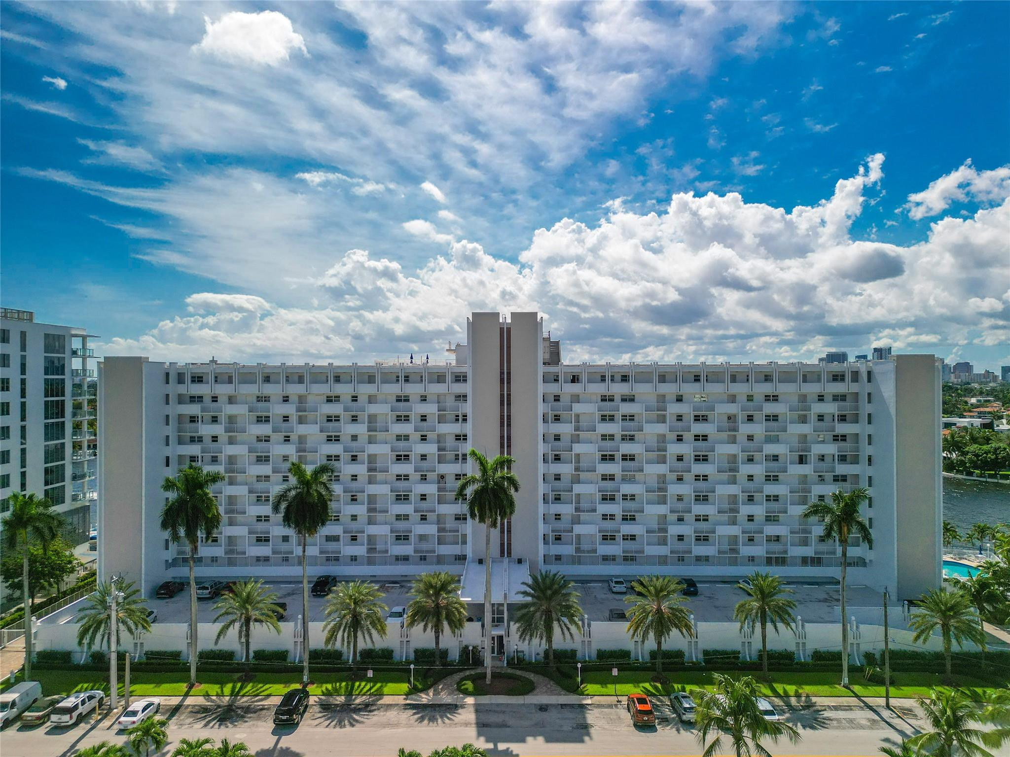 511 Bayshore #904 Fort Lauderdale, FL 33304