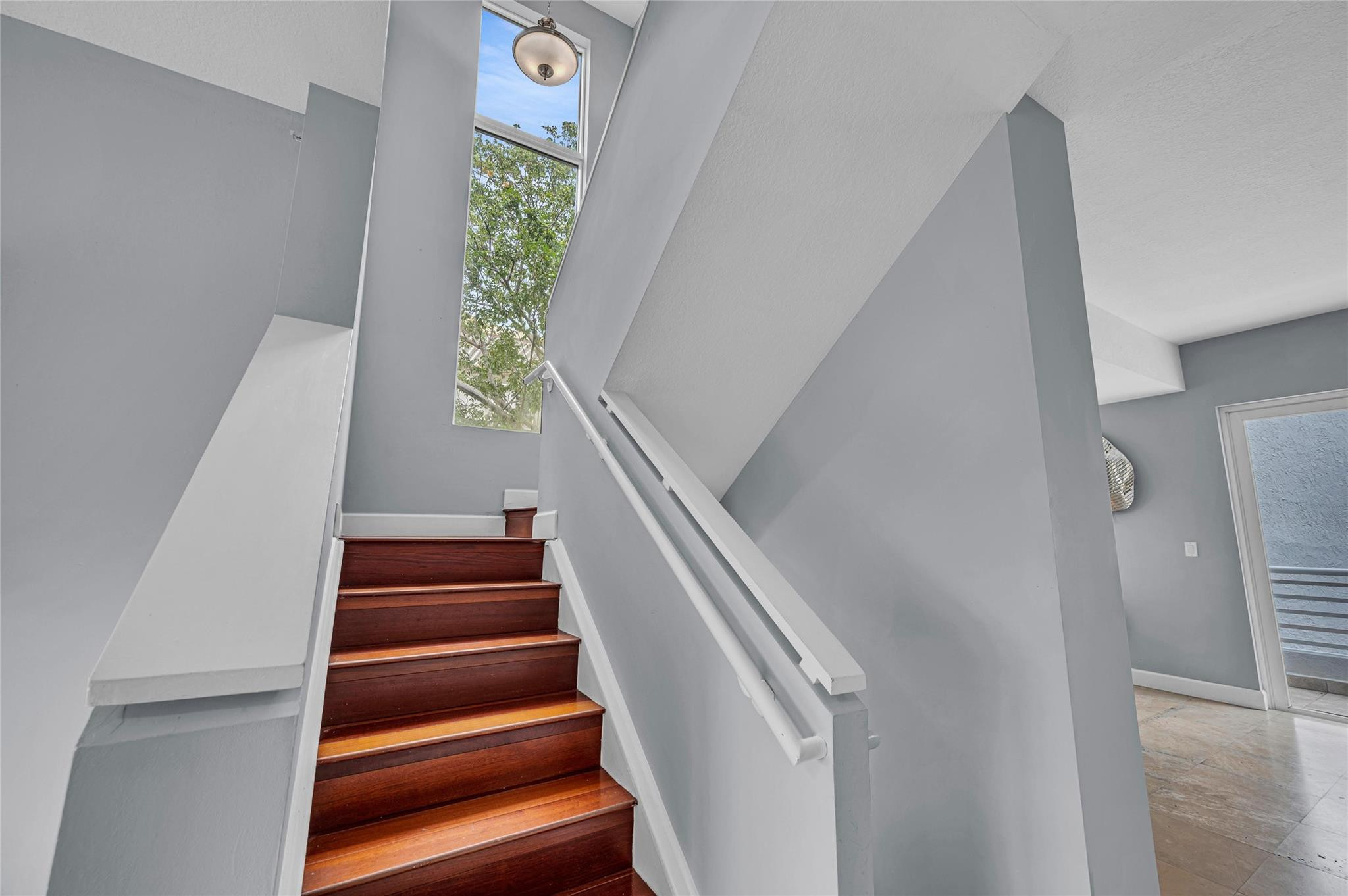 832 N Victoria Park #832 Fort Lauderdale, FL 33304