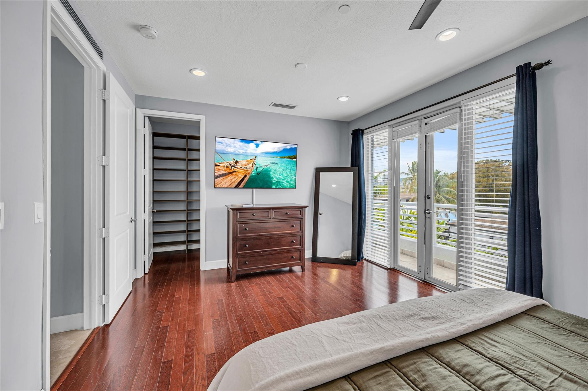 832 N Victoria Park #832 Fort Lauderdale, FL 33304