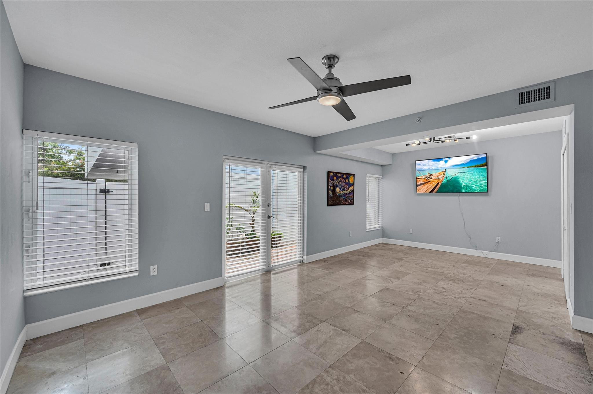 832 N Victoria Park #832 Fort Lauderdale, FL 33304