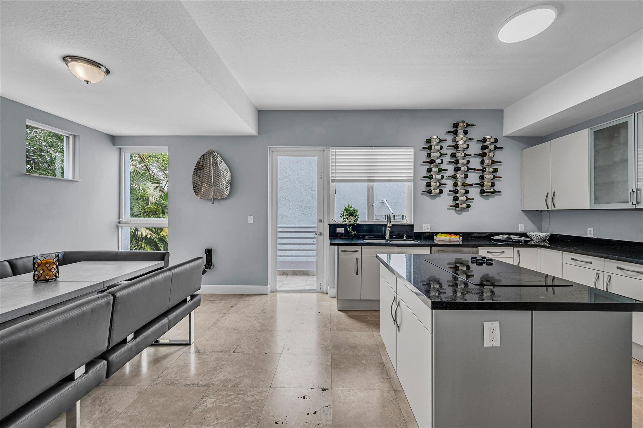 832 N Victoria Park #832 Fort Lauderdale, FL 33304