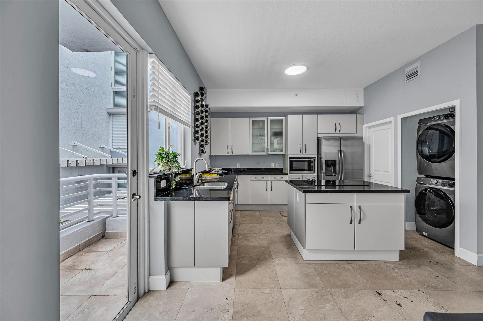 832 N Victoria Park #832 Fort Lauderdale, FL 33304