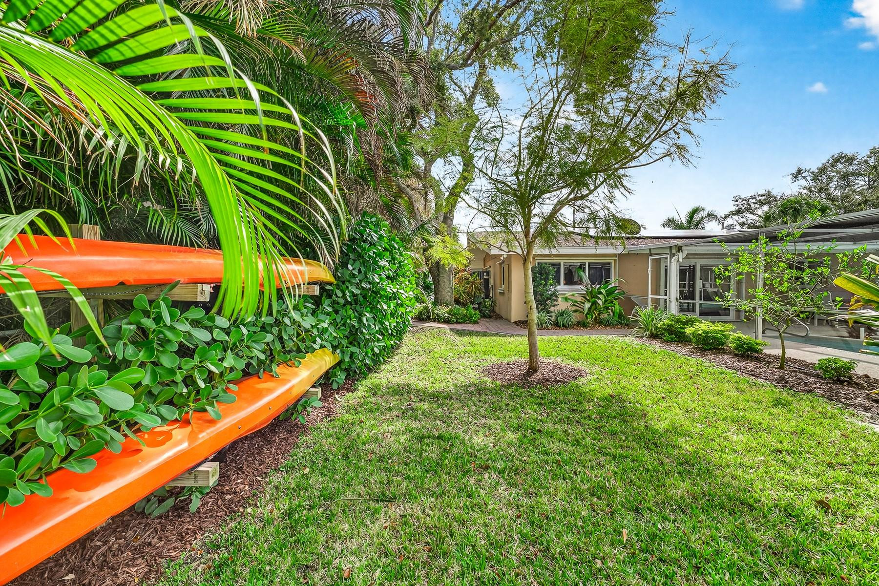 547 E Causeway Vero Beach, FL 32963