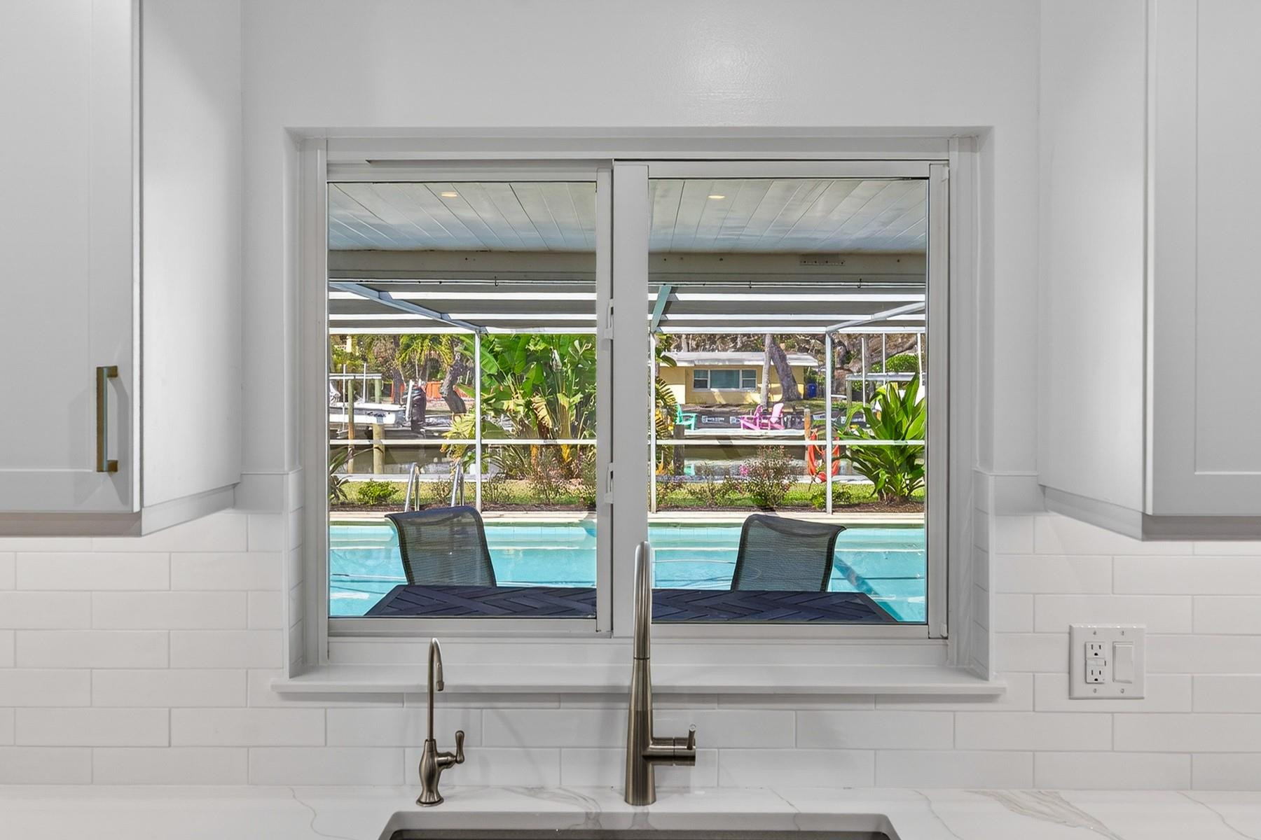 547 E Causeway Vero Beach, FL 32963
