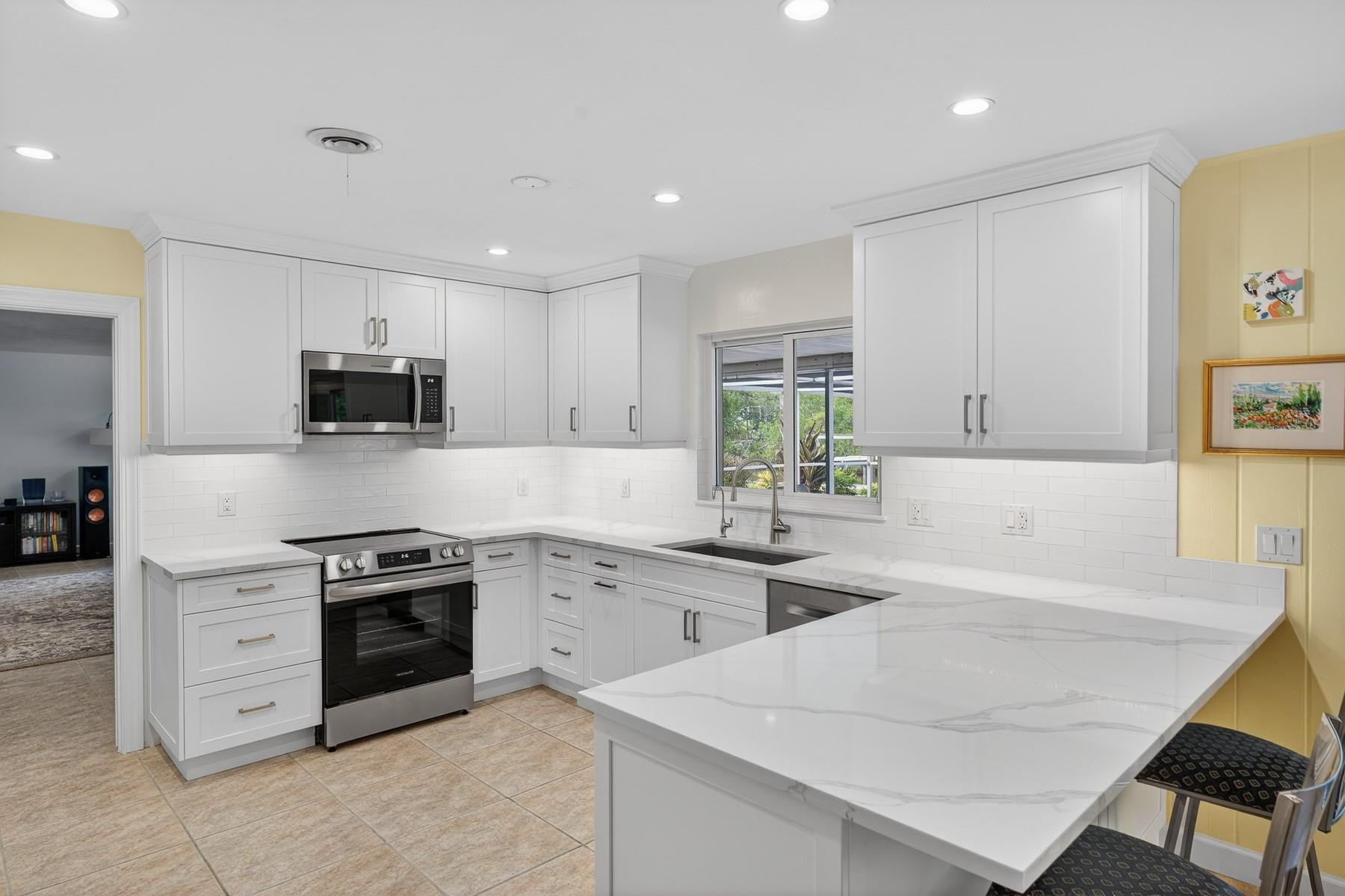 547 E Causeway Vero Beach, FL 32963