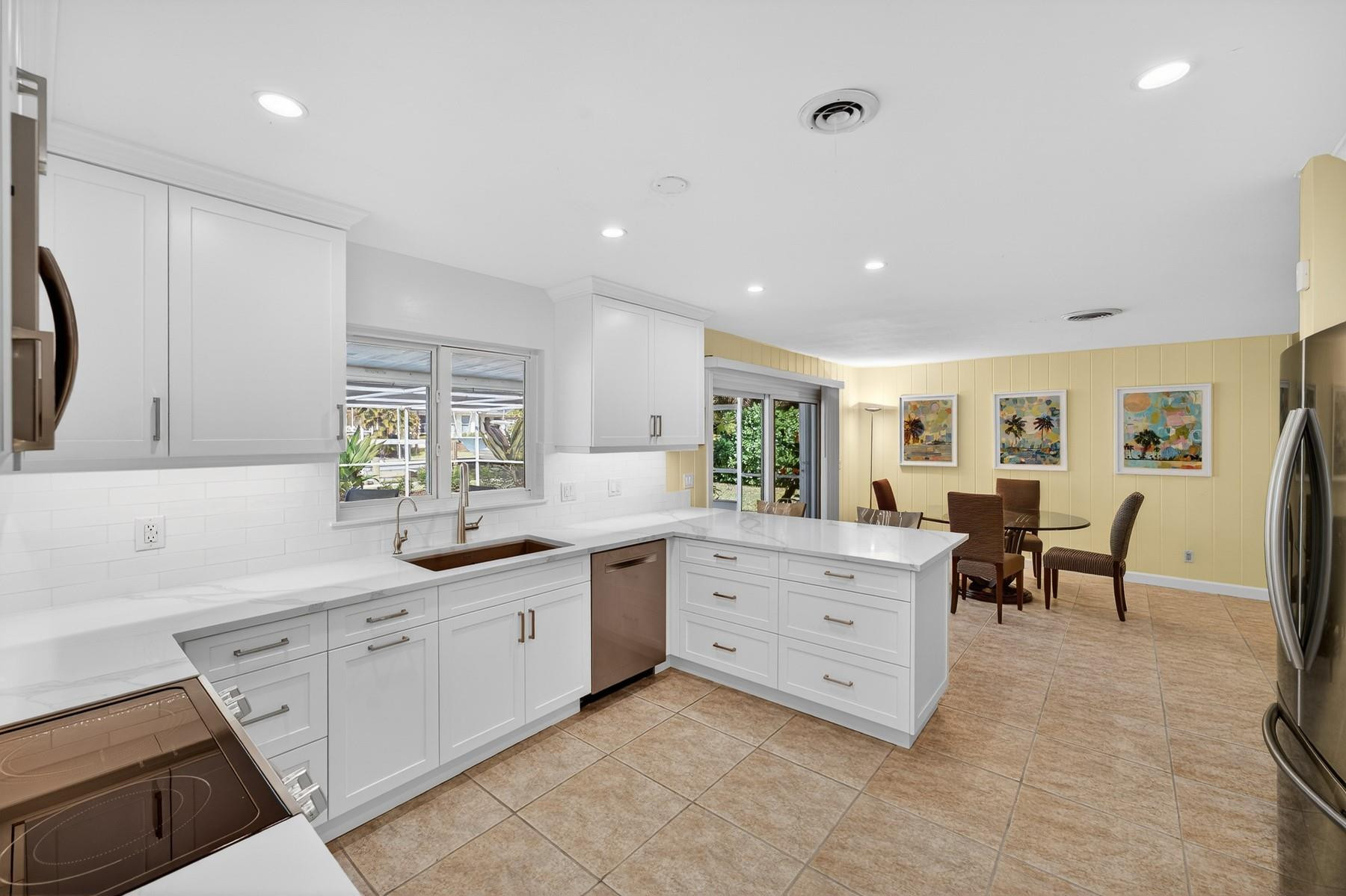 547 E Causeway Vero Beach, FL 32963