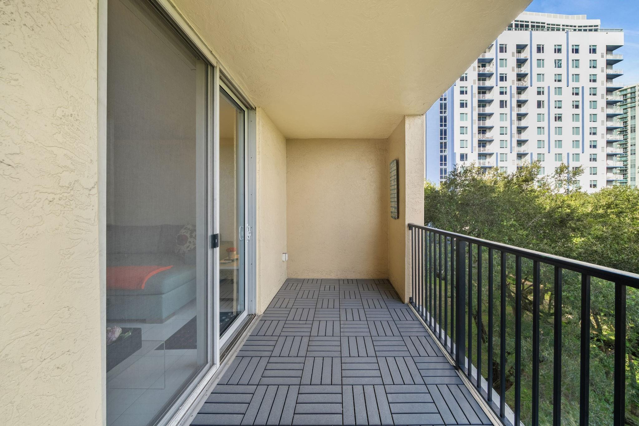 520 SE 5th #2406 Fort Lauderdale, FL 33301