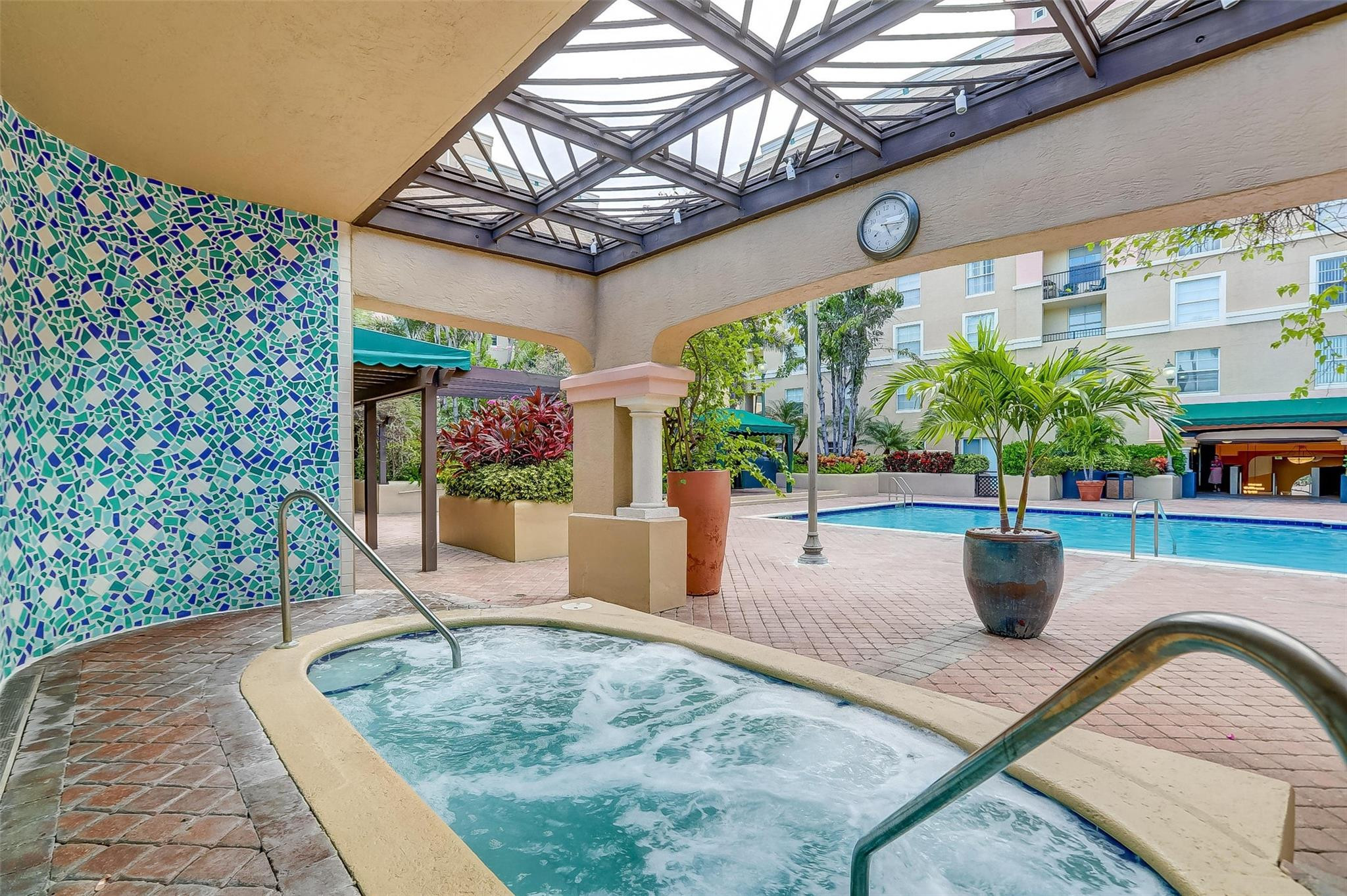 520 SE 5th #2406 Fort Lauderdale, FL 33301