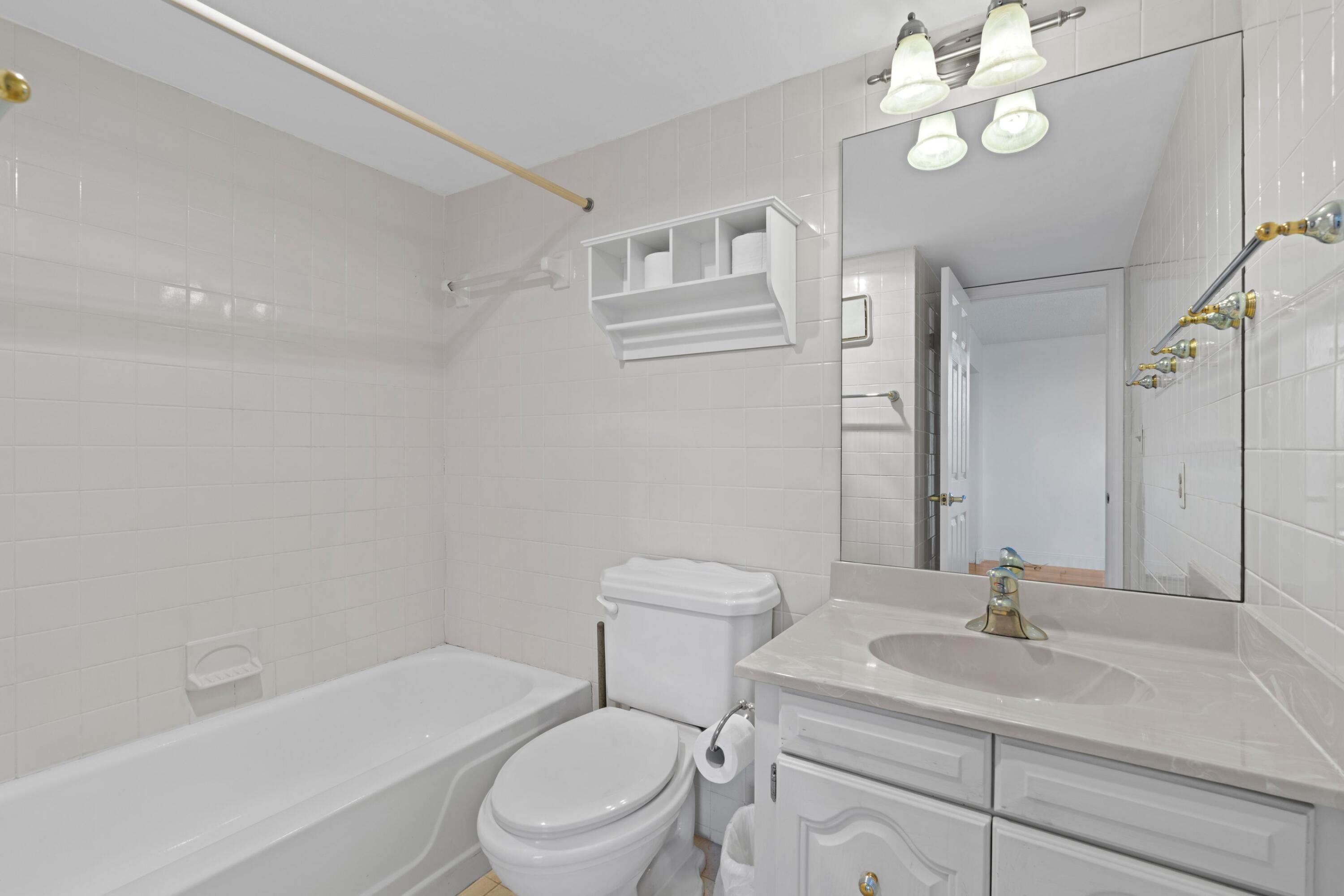 1605 S Us Hwy 1 #204 M3 Jupiter, FL 33477