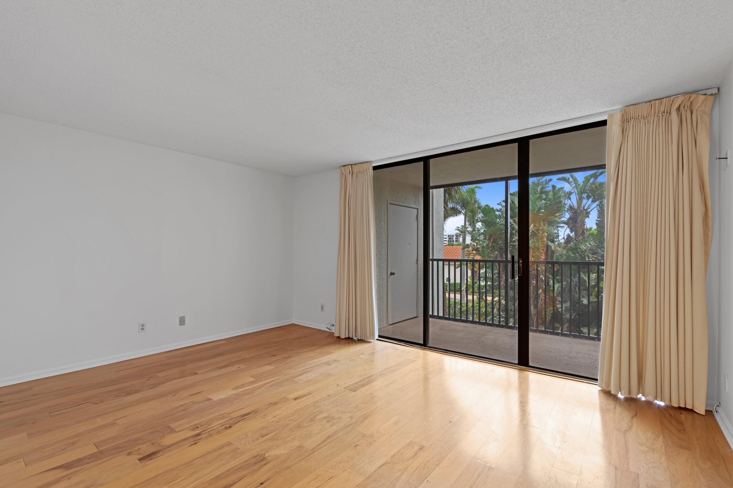 1605 S Us Hwy 1 #204 M3 Jupiter, FL 33477