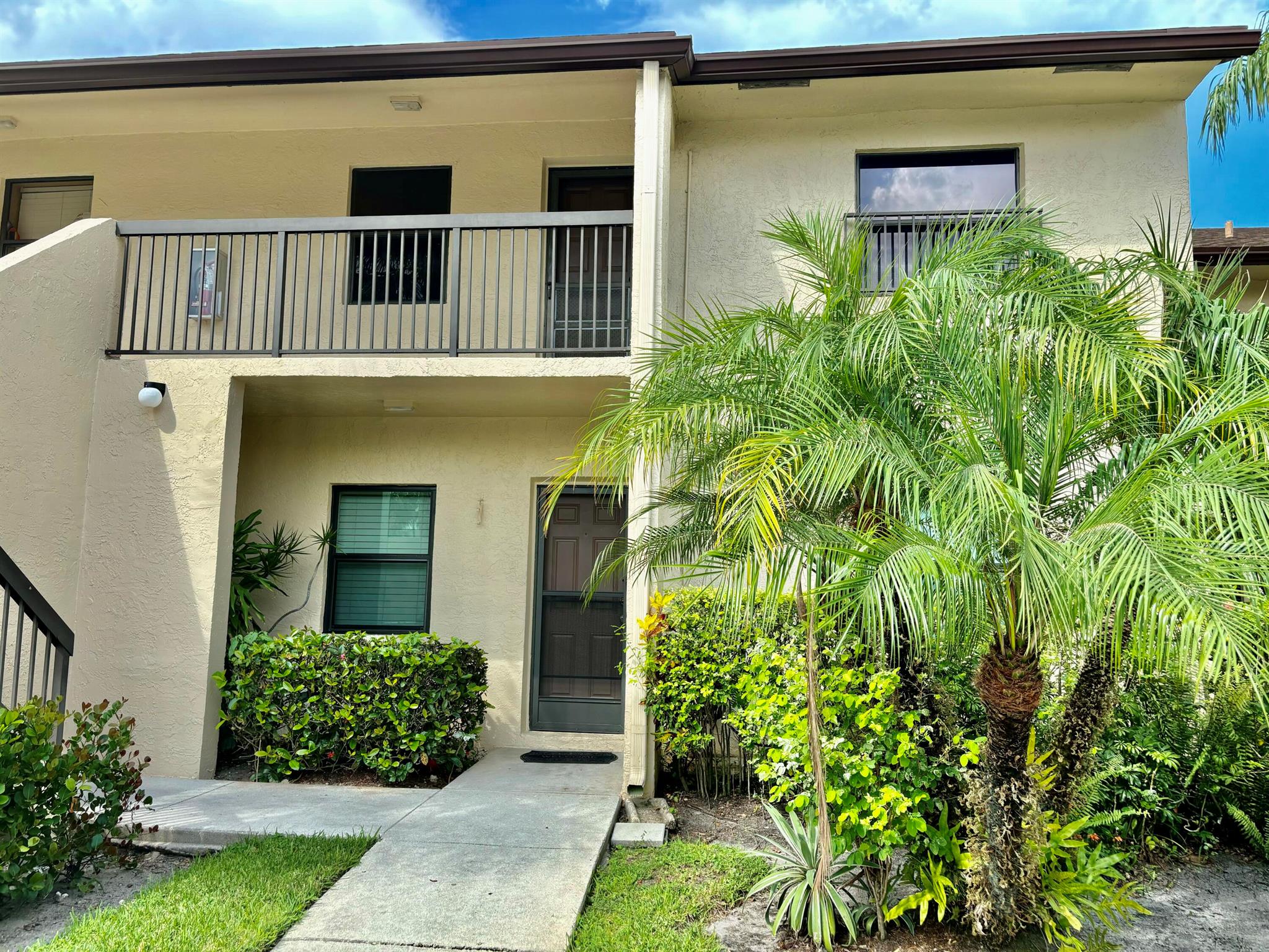4233 Carambola Cir #26106